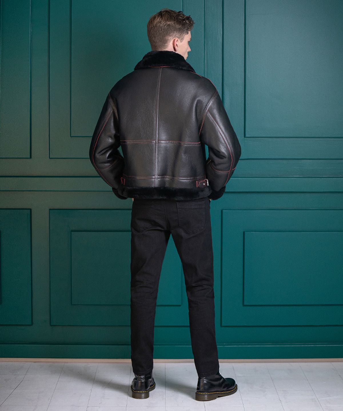 스트라이크(STRIKE) 아우라노스 램스킨 쉐어링 재킷 (BLACK)