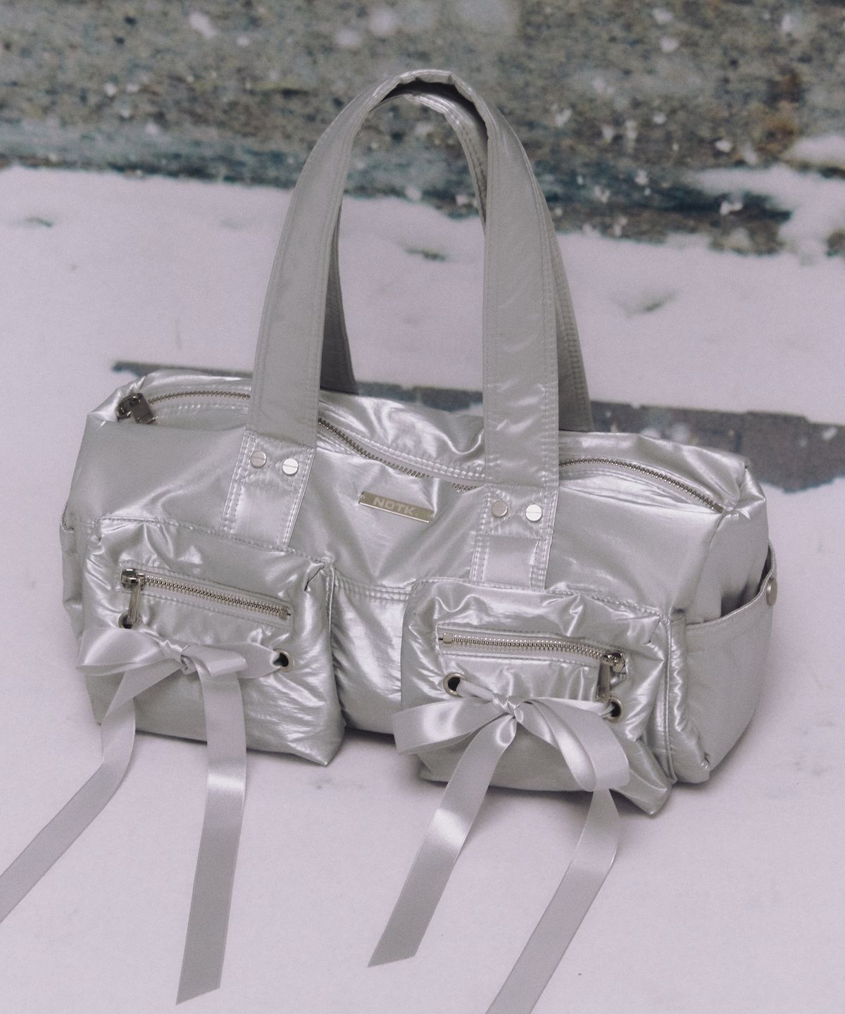 낫노잉(NOTKNOWING) Double Ribbon Cargo Duffle Bag (METAL SILVER)