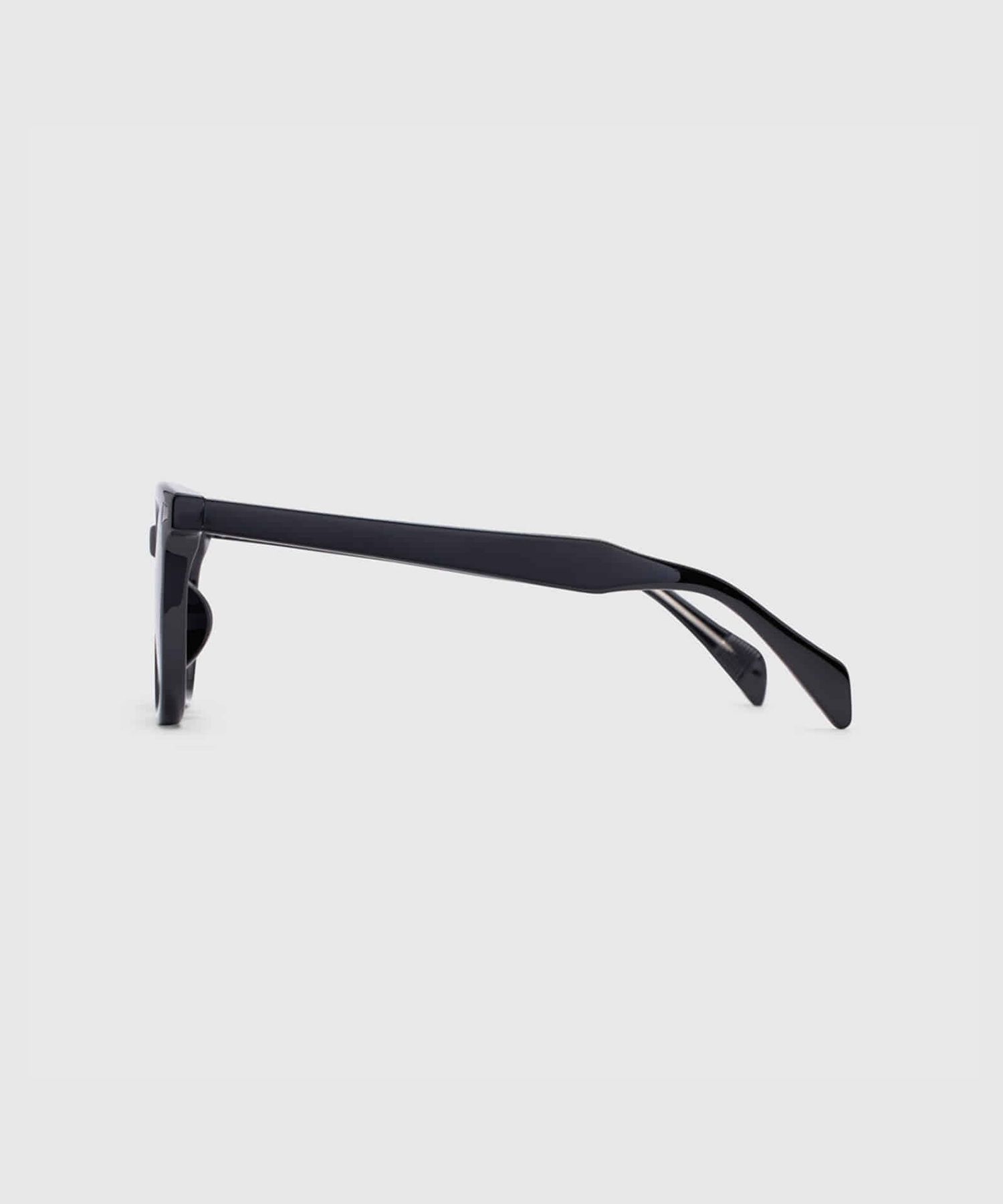 MUSINSA | BLUE ELEPHANT YARD-S black