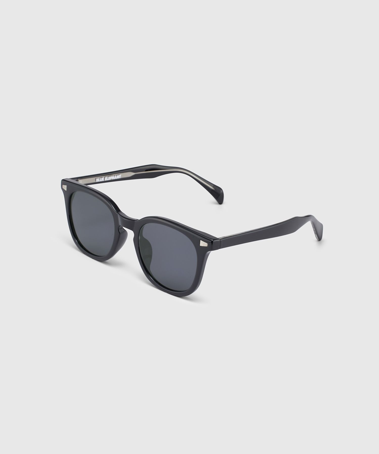 MUSINSA | BLUE ELEPHANT YARD-S black