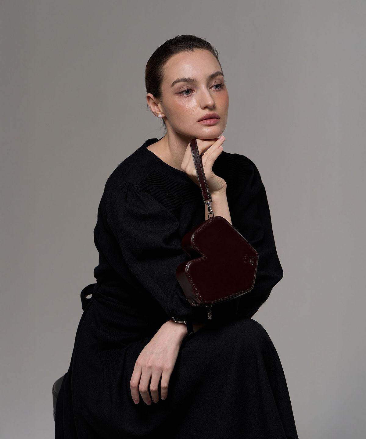 제마 에르베 르 코티디앙(ZEMA ÉLEVER LE QUOTIDIEN) Onnete Pouch - Burgundy Brown (오네뜨 파우치)