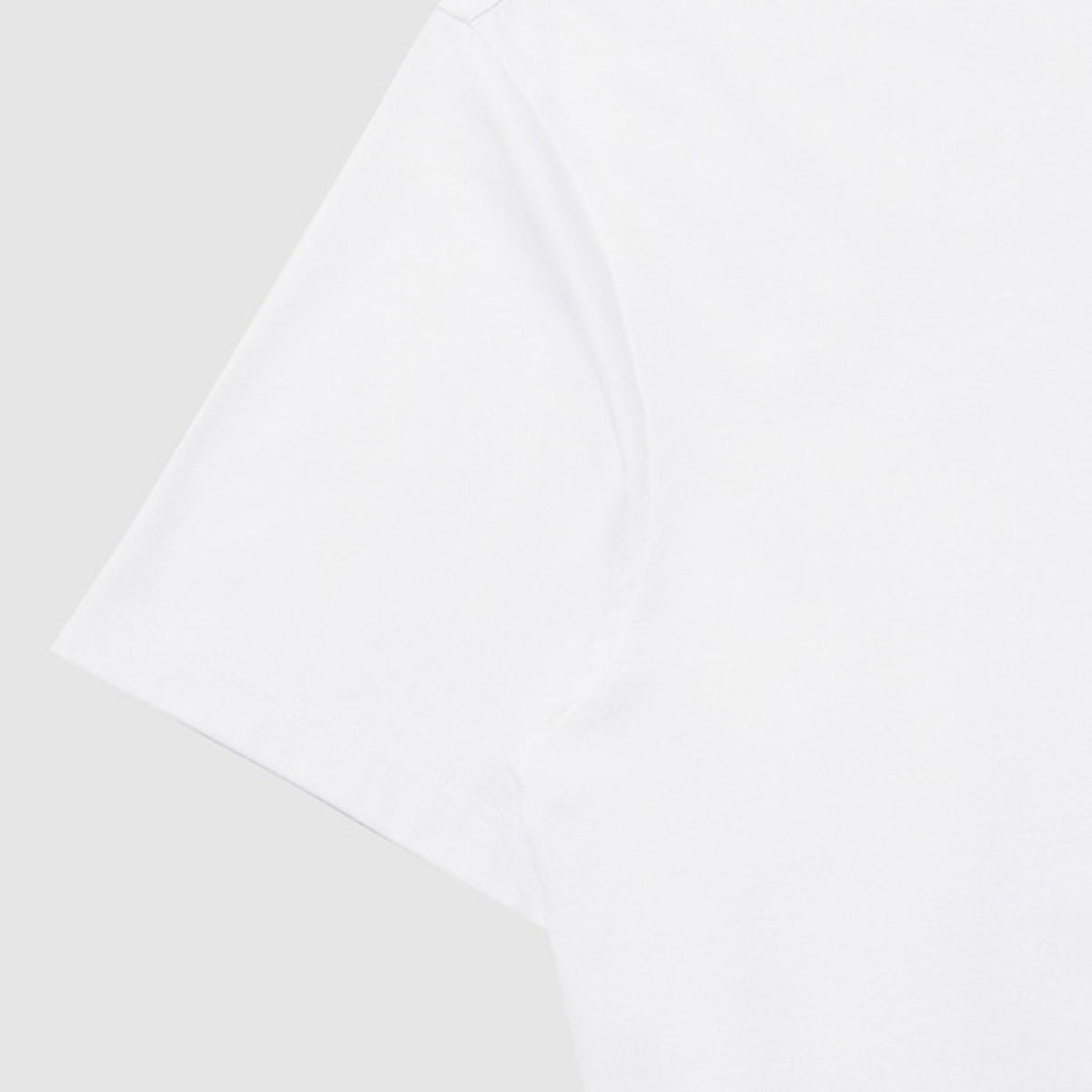 엄브로(UMBRO) 에센셜 스몰로고 반팔 티셔츠 화이트 UR123CRS19