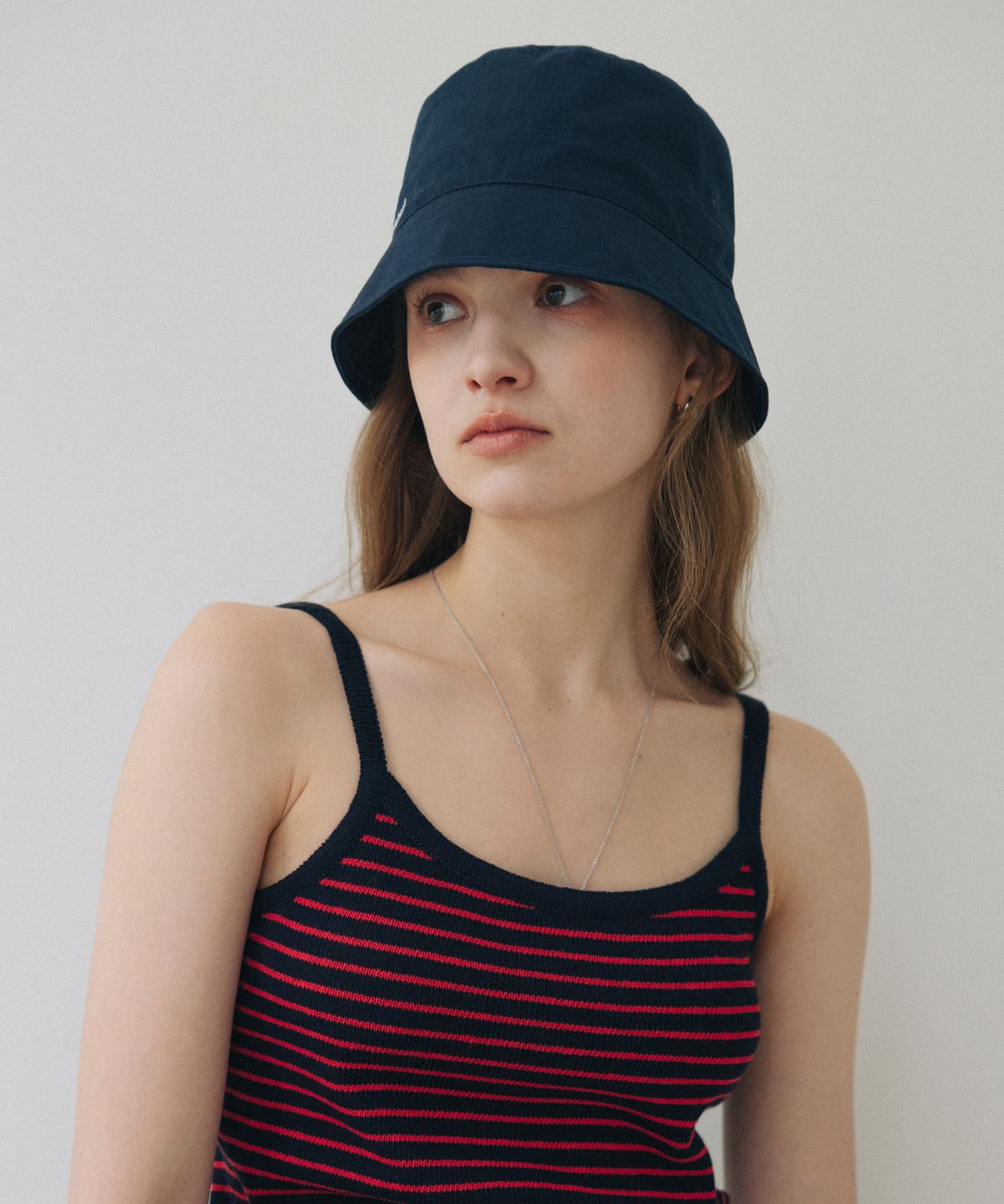 튜드먼트(TTUDEMENT) COTTON BUCKET HAT NAVY