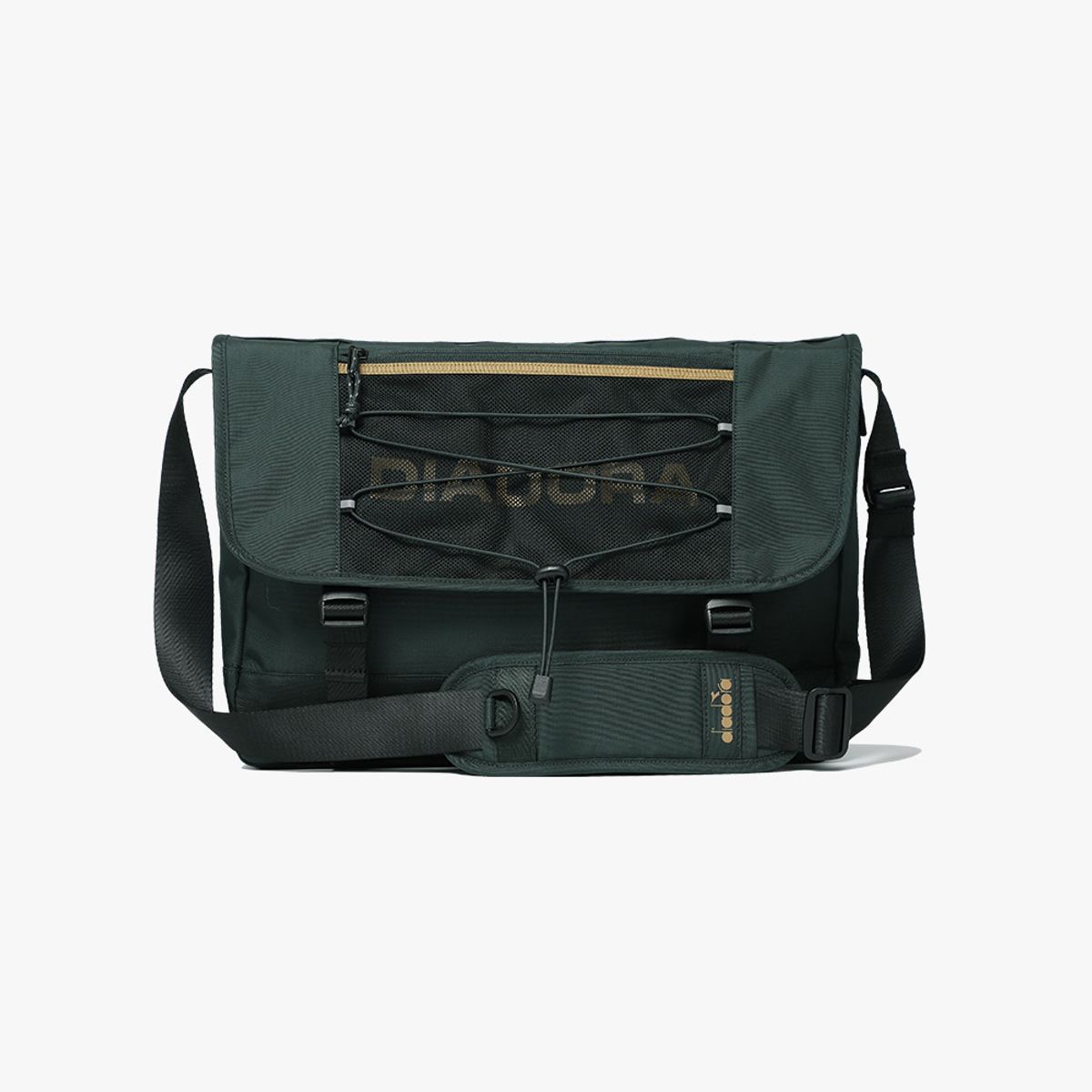 디아도라(diadora) 폴리모 크로스백 13L DARK GREEN
