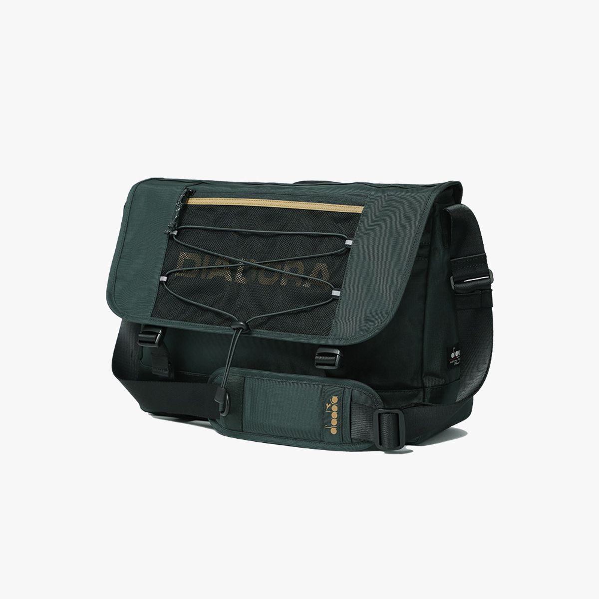 디아도라(diadora) 폴리모 크로스백 13L DARK GREEN