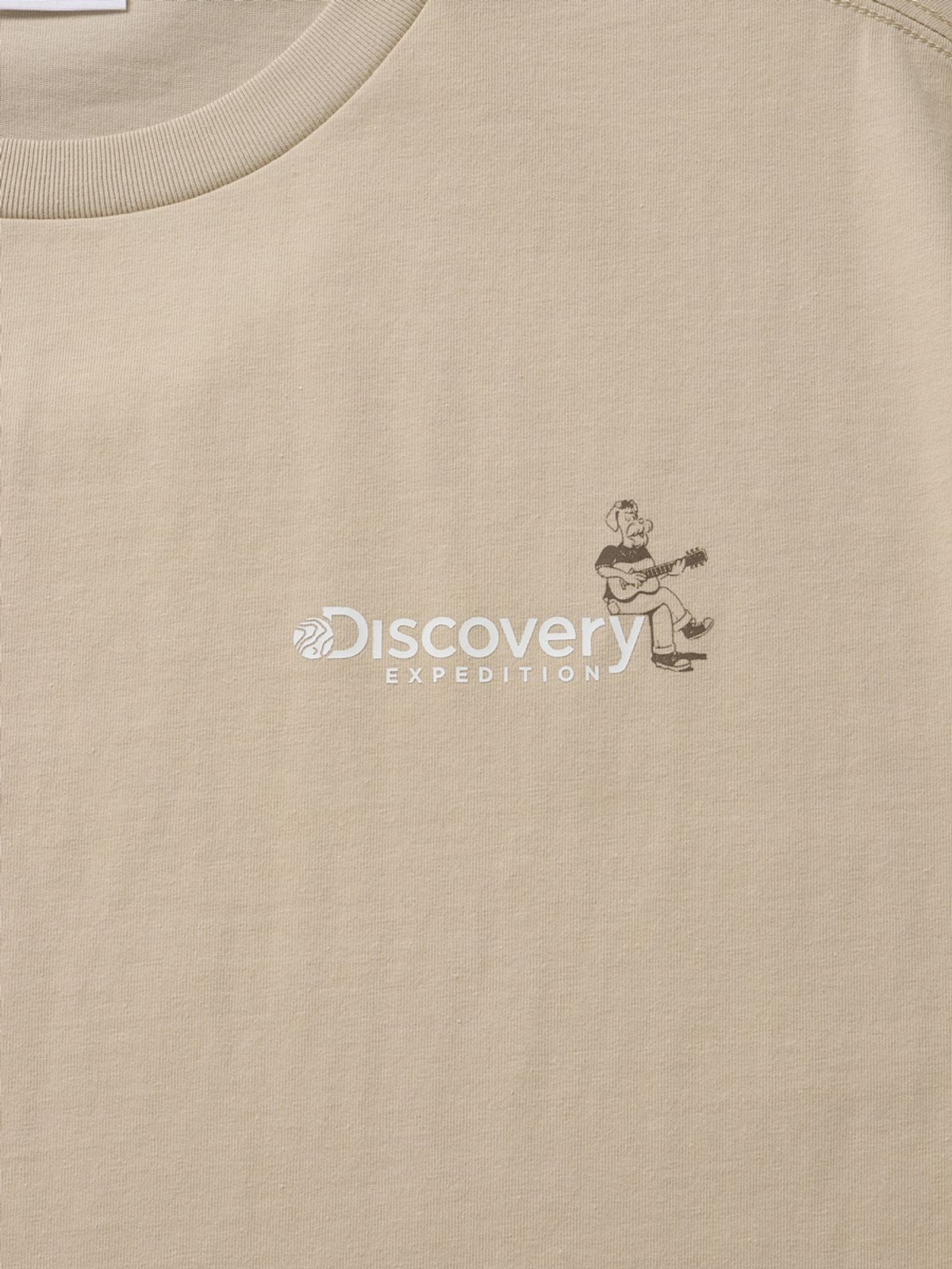 디스커버리 익스페디션(DISCOVERY EXPEDITION) 킨조 바시티 피크닉 그래픽 티셔츠 (N/BEIGE)