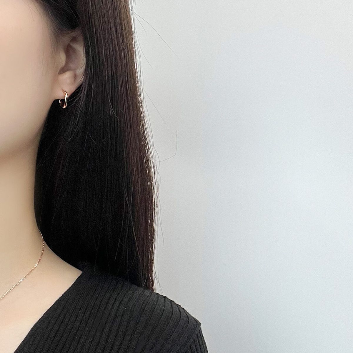 디유아모르(DIEUAMOUR) 14K GF 헤르디 원터치 귀걸이