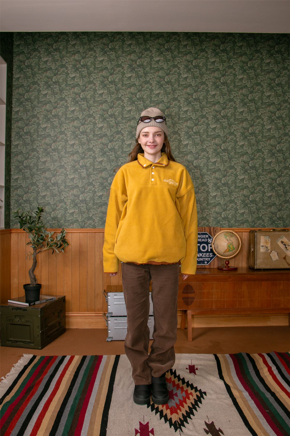 피스스포츠(PITHSPORTS) E.H.E.S Snap Fleece (Mustard)
