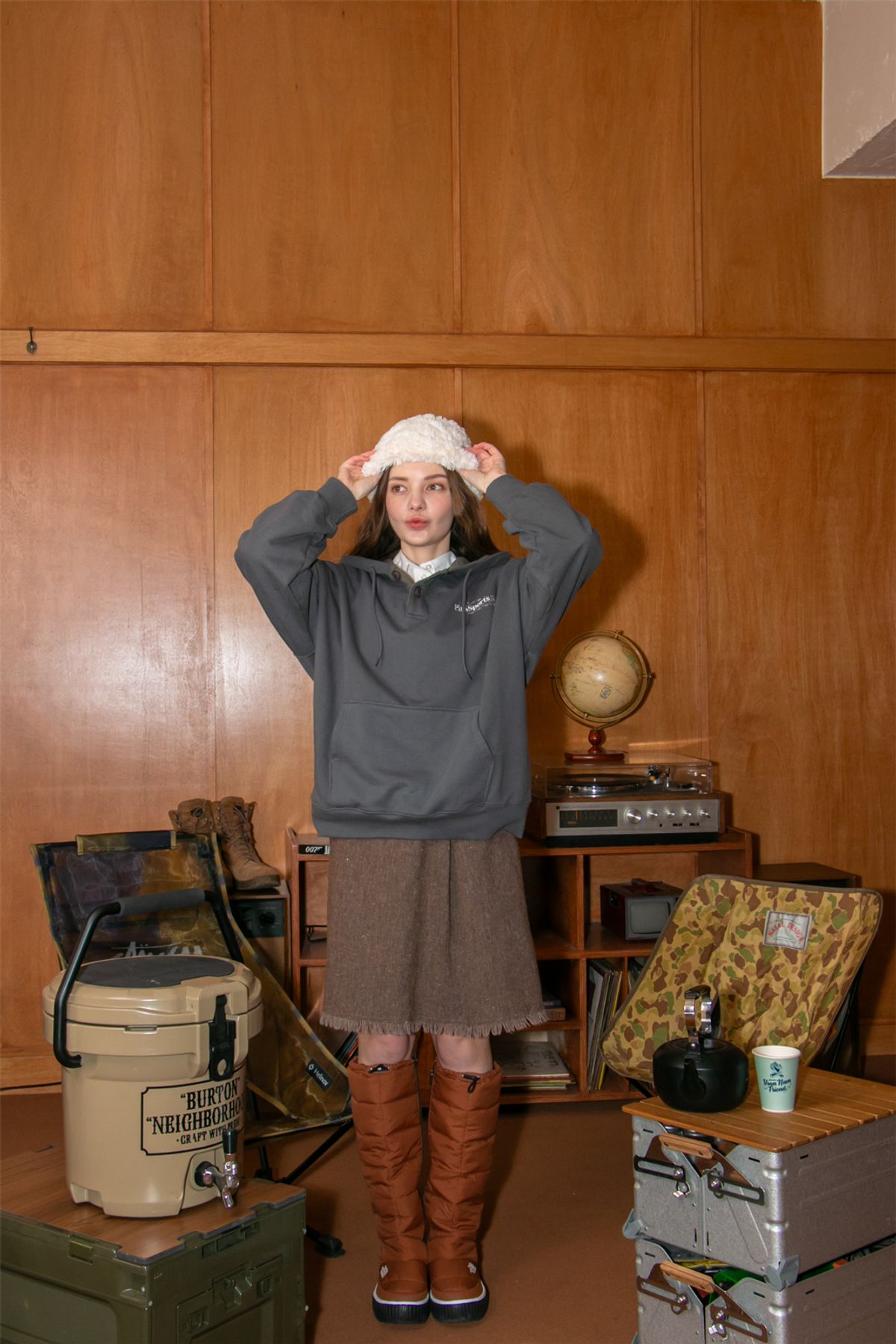 피스스포츠(PITHSPORTS) E.H.E.S Button Hoodie(Charcoal)