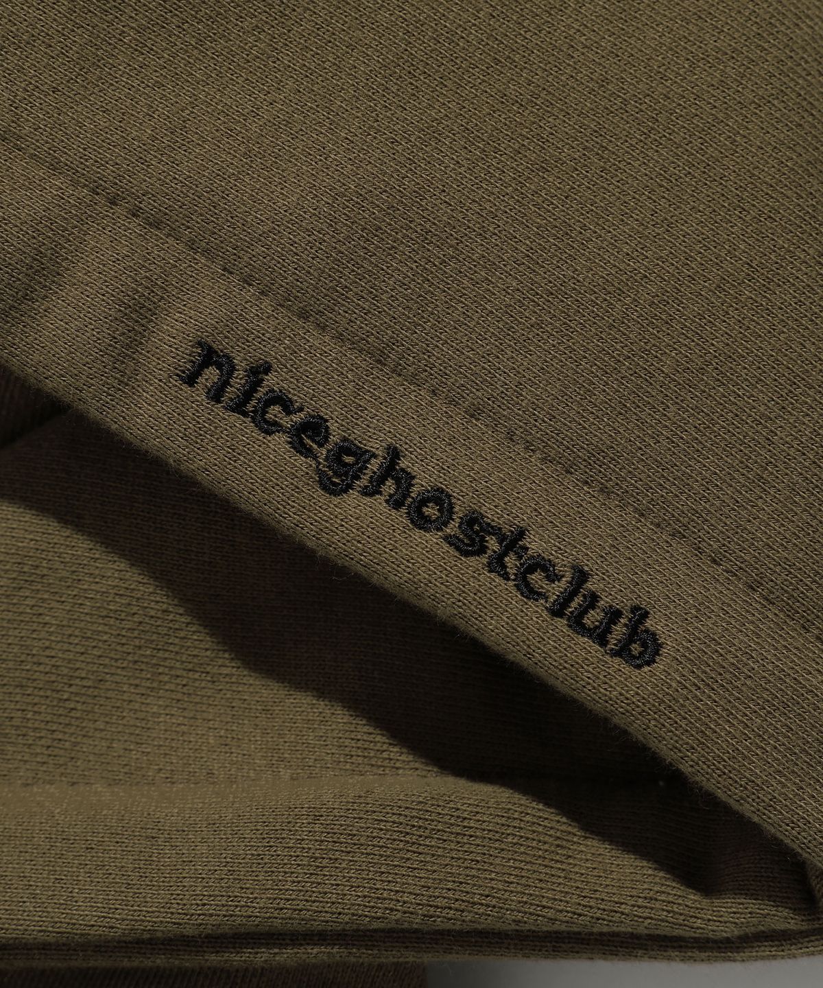 나이스고스트클럽(NICEGHOSTCLUB) BUNNYBEAR SPRAY ARTWORK HOODIE_KHAKI(NG2ESUM409A)