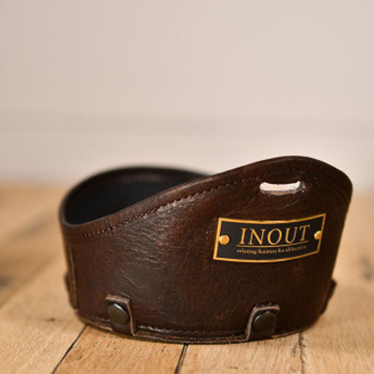 인아웃(INOUT) 오리지날 시에라컵 가죽 베스트