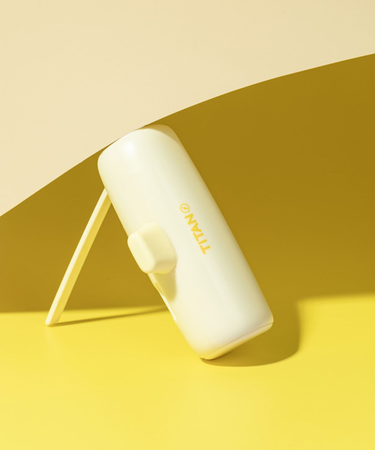 타이탄(TITAN) 일체형 도킹형 20W 고속충전 미니보조배터리 5000mAh