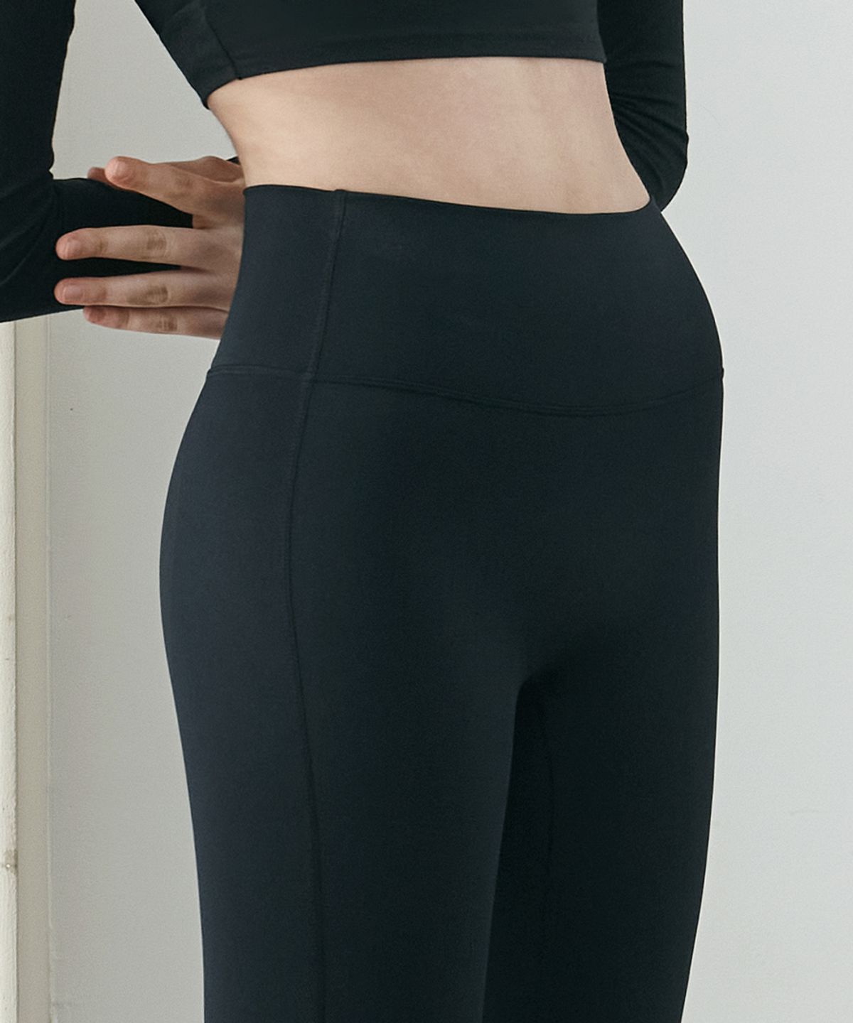 데비웨어(DEVIWEAR) Zero fat 와이드 부츠컷 레깅스 DEVI-B0073-블랙