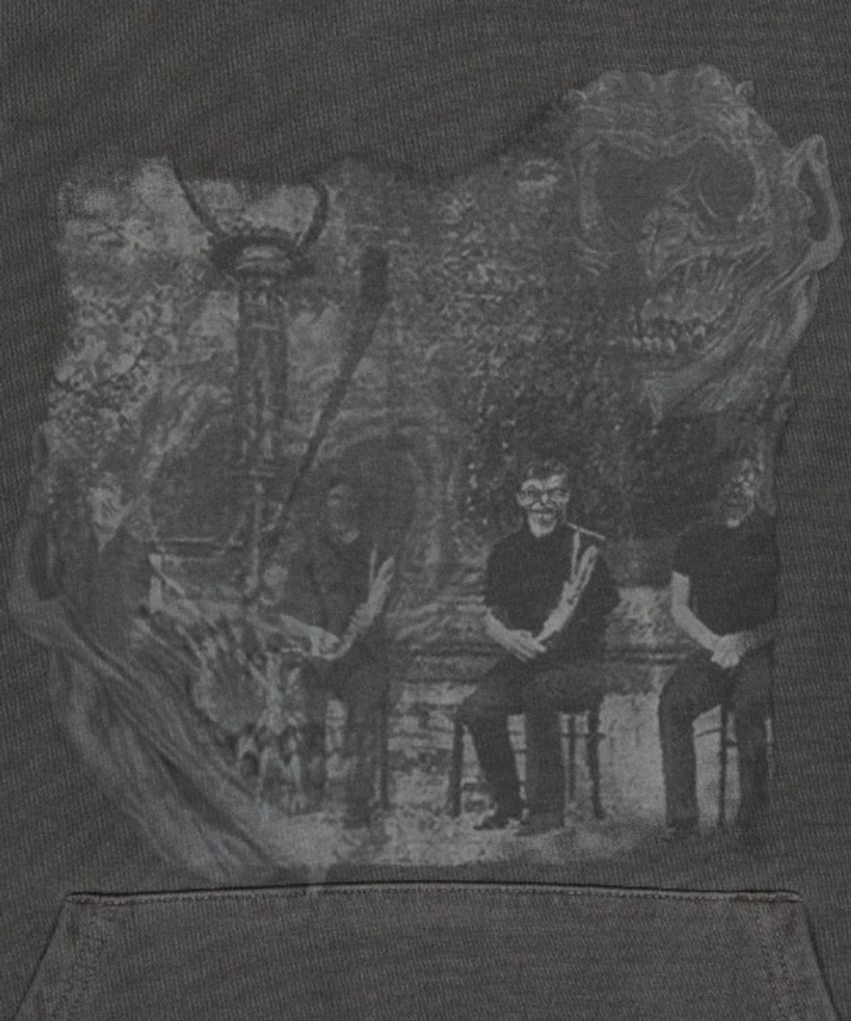 더콜디스트모먼트(THE COLDEST MOMENT) TCM devil hoodie (charcoal)