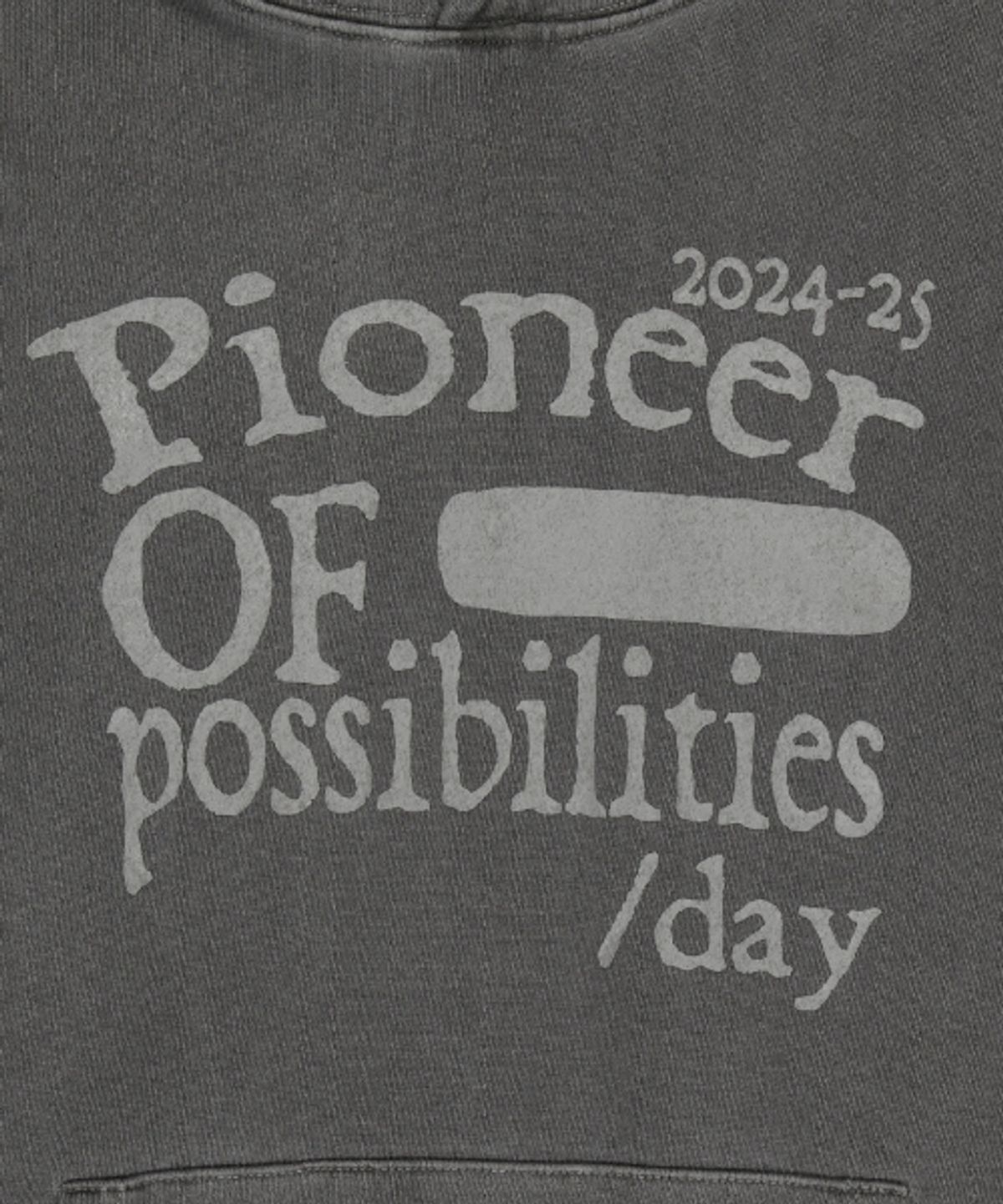 더콜디스트모먼트(THE COLDEST MOMENT) TCM pioneer hoodie (charcoal)