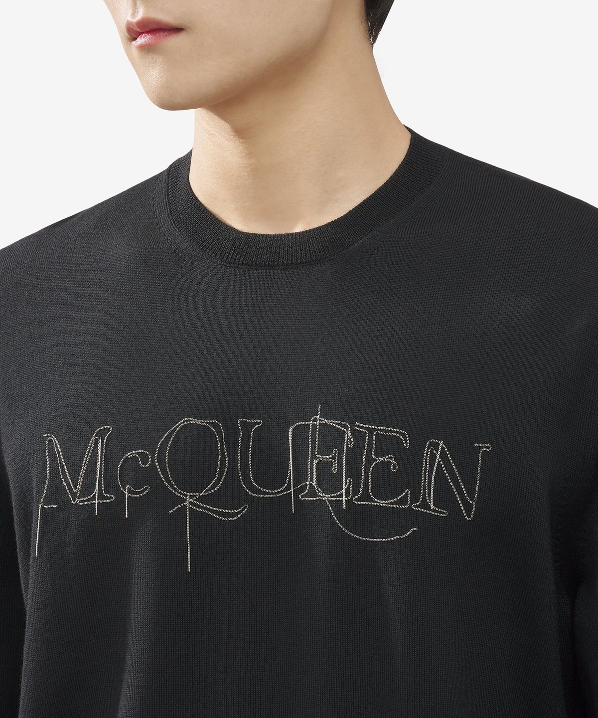 알렉산더 맥퀸(ALEXANDER McQUEEN) 로고 자수 니트 - 블랙 / 752042Q1XHN1059