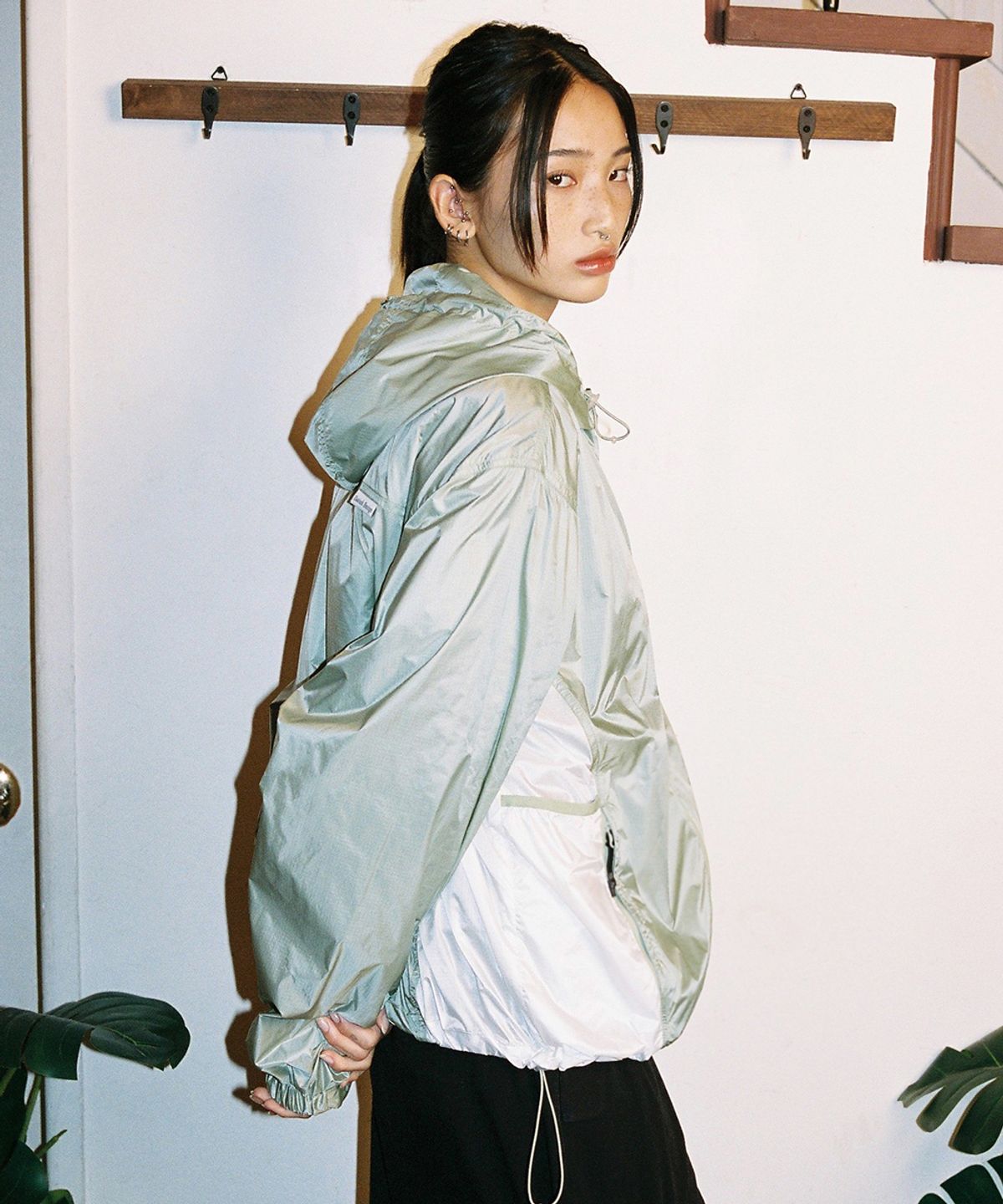 카비시(CAVISH) LIGHT SHELL WIND BREAKER GREEN(CV2ESUB960A)