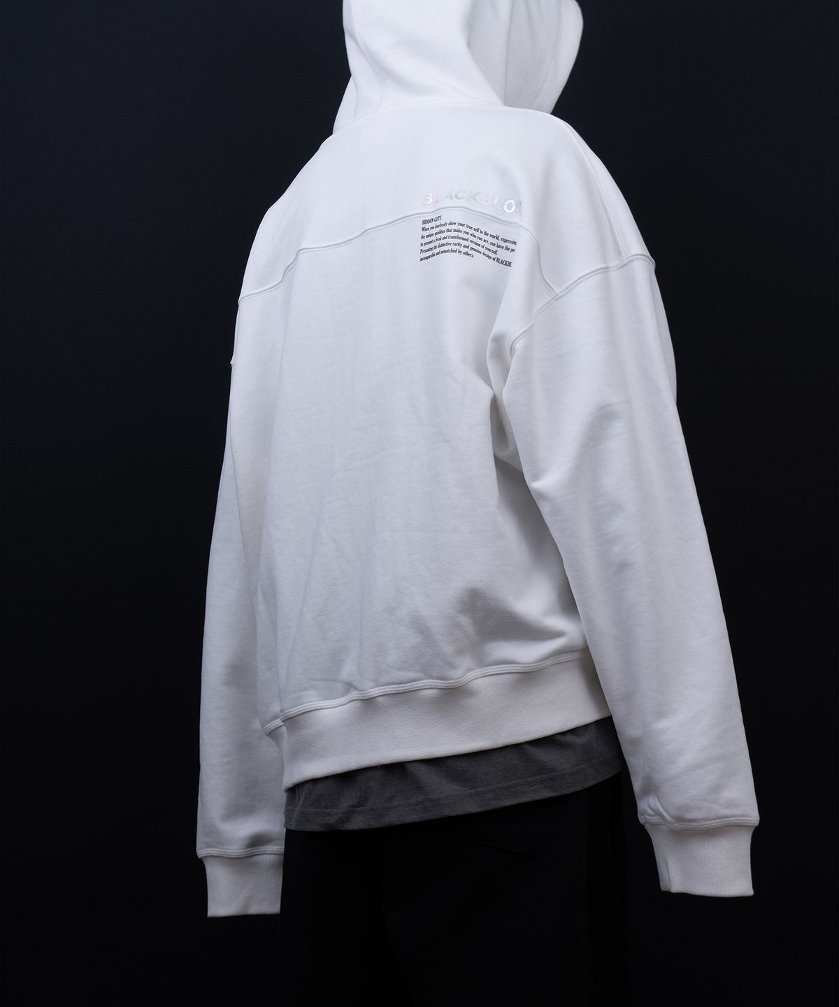 블랙블론드(BLACKBLOND) 비비디 히든 프리덤 후디 (화이트)