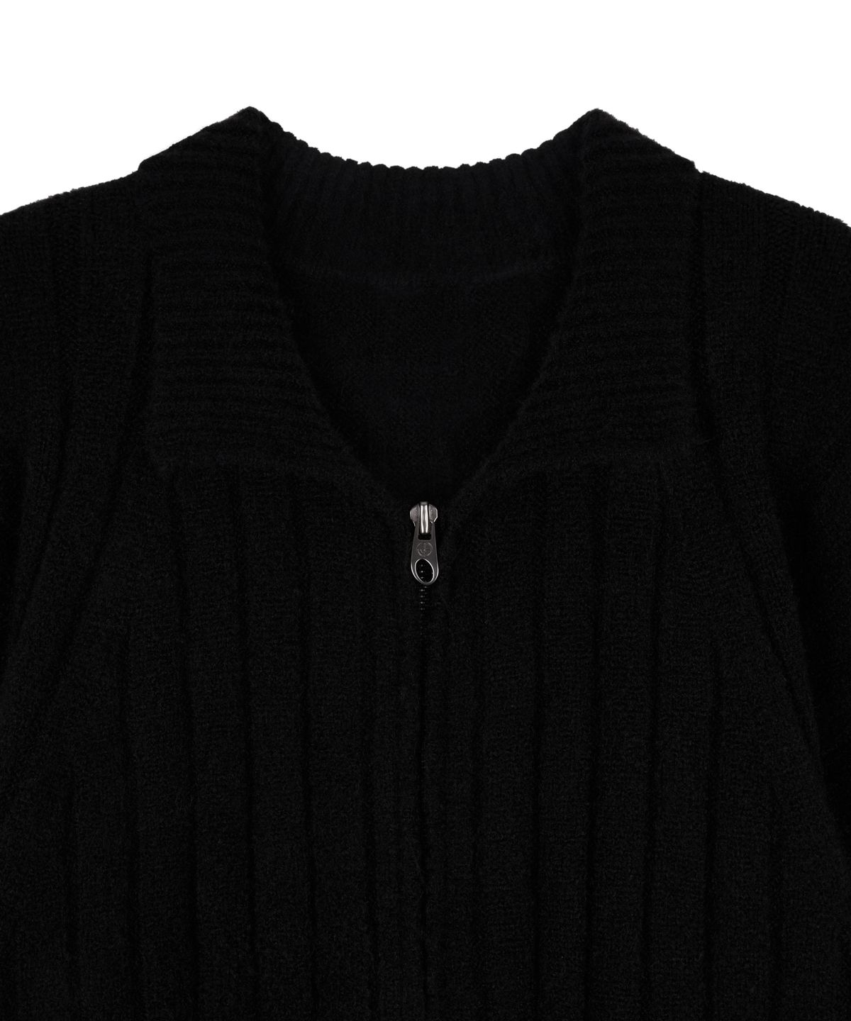 아이돈워너셀(IDWS) Wave Line Boucle Collar Knit Black