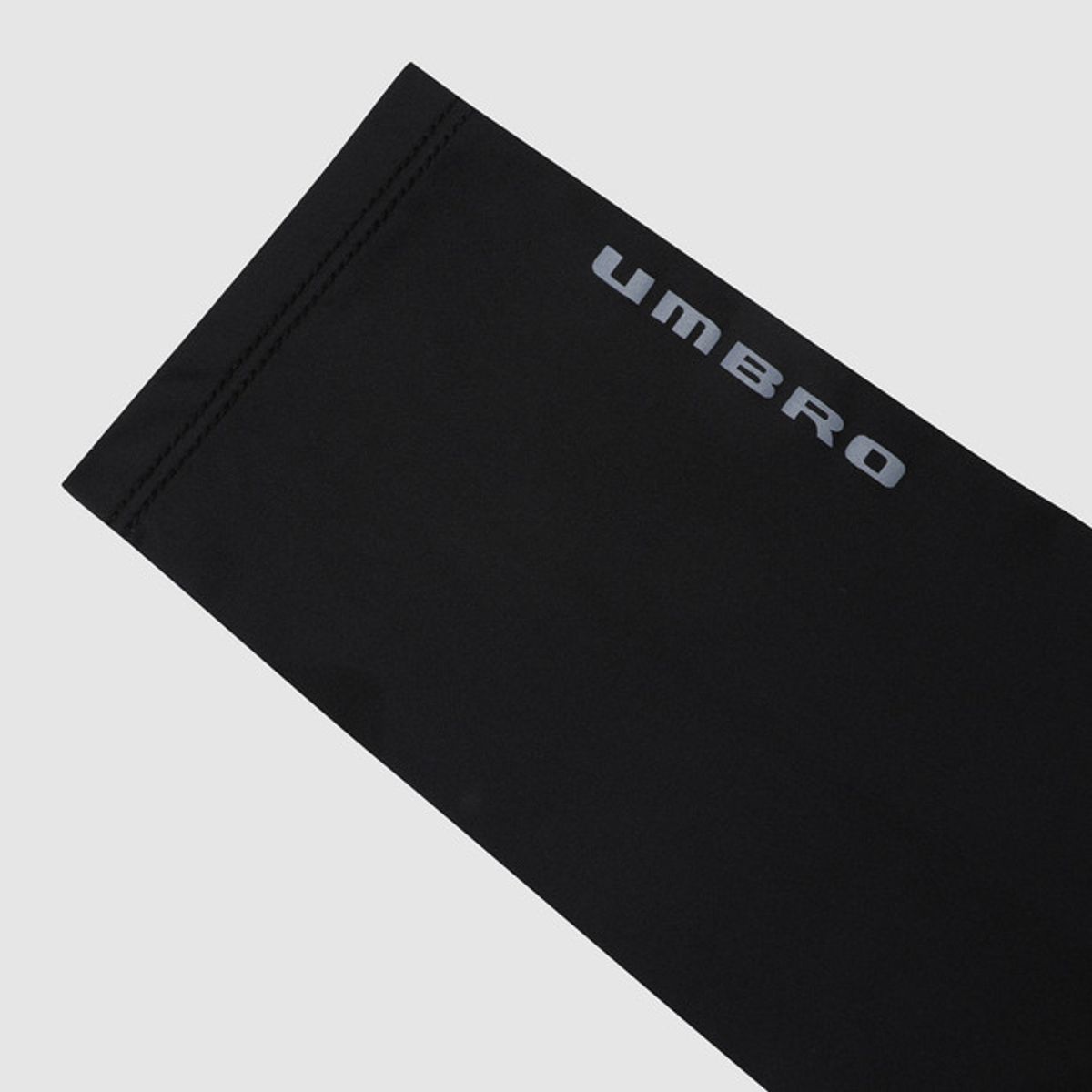 엄브로(UMBRO) 스포츠 팔토시 블랙(UQ123SAO14)