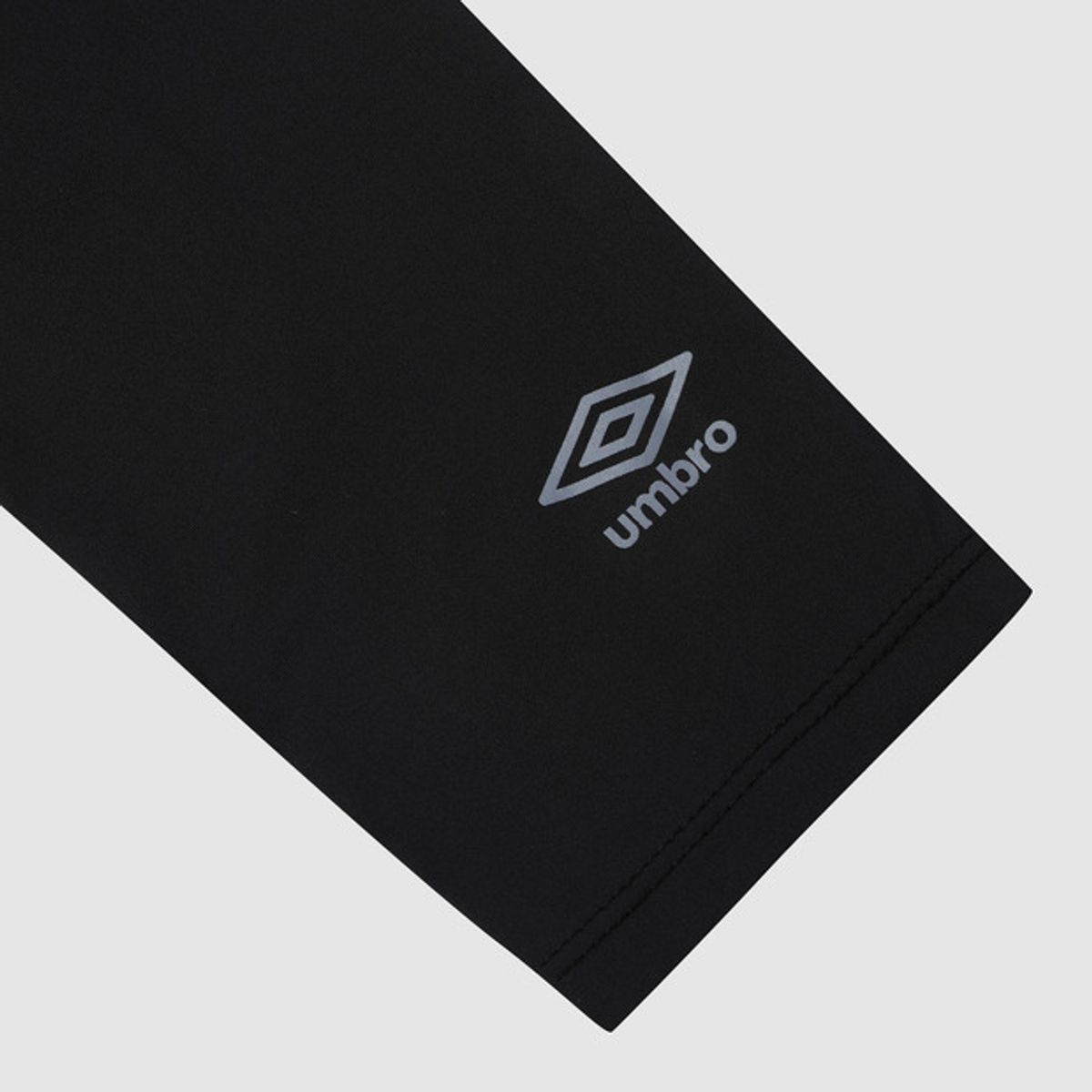 엄브로(UMBRO) 스포츠 팔토시 블랙(UQ123SAO14)