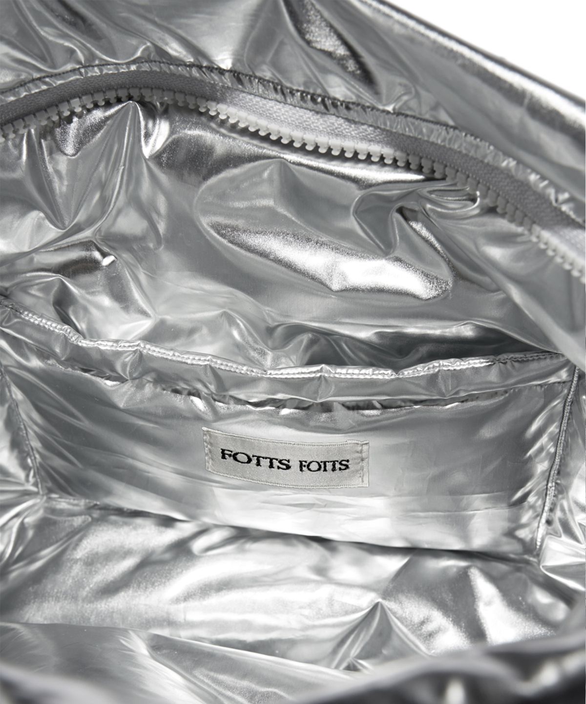 포츠포츠(FOTTSFOTTS) 푸퍼백 빅 - 실버 / PUFFER BAG BIG - SILVER