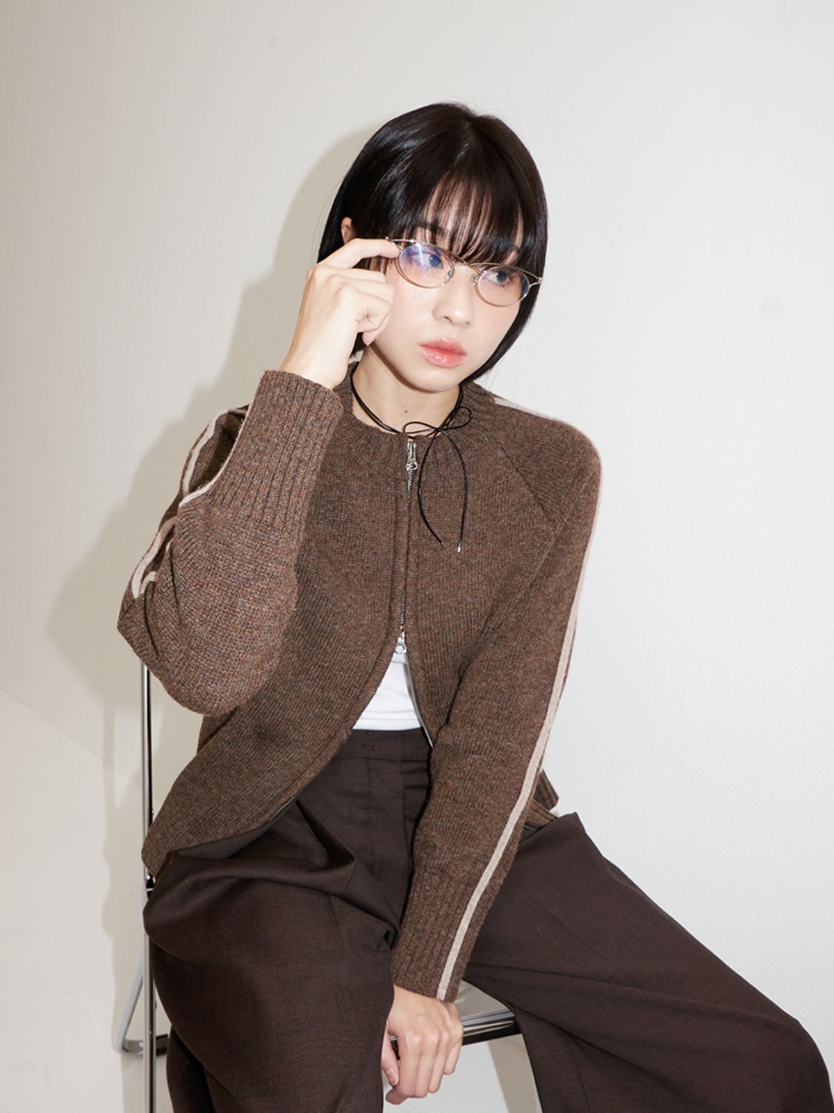 오피쉬(OAFISH) RAGLAN KNIT ZIP-UP CARDIGAN, BROWN