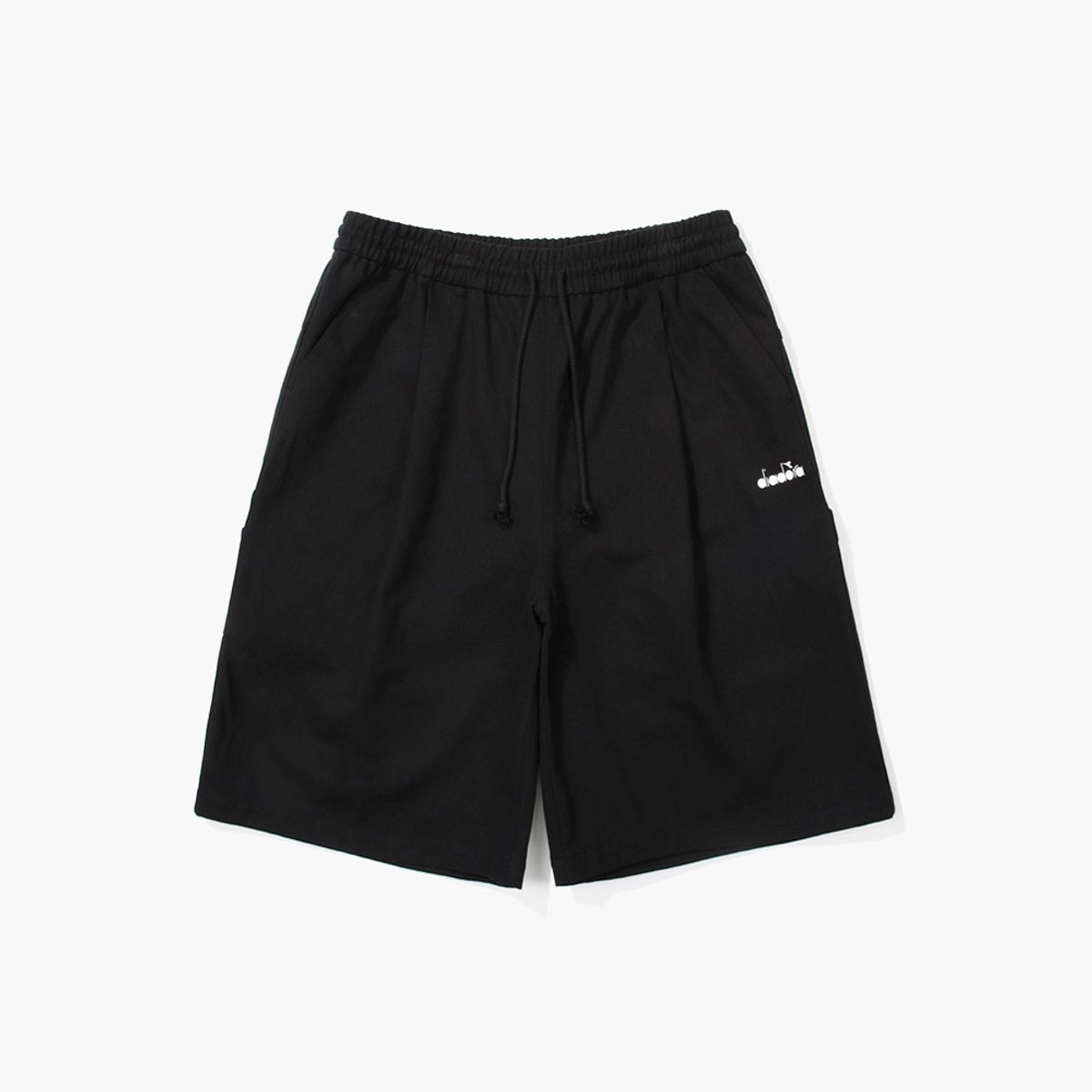 디아도라(diadora) 판타지스타 카펜터 7부 팬츠 BLACK