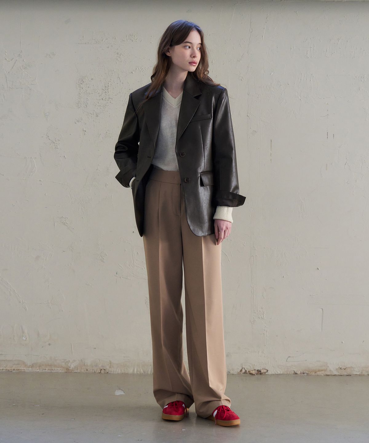 드로우핏 우먼(DRAWFIT WOMEN) 레더 오버핏 싱글 블레이저 [BLACK]