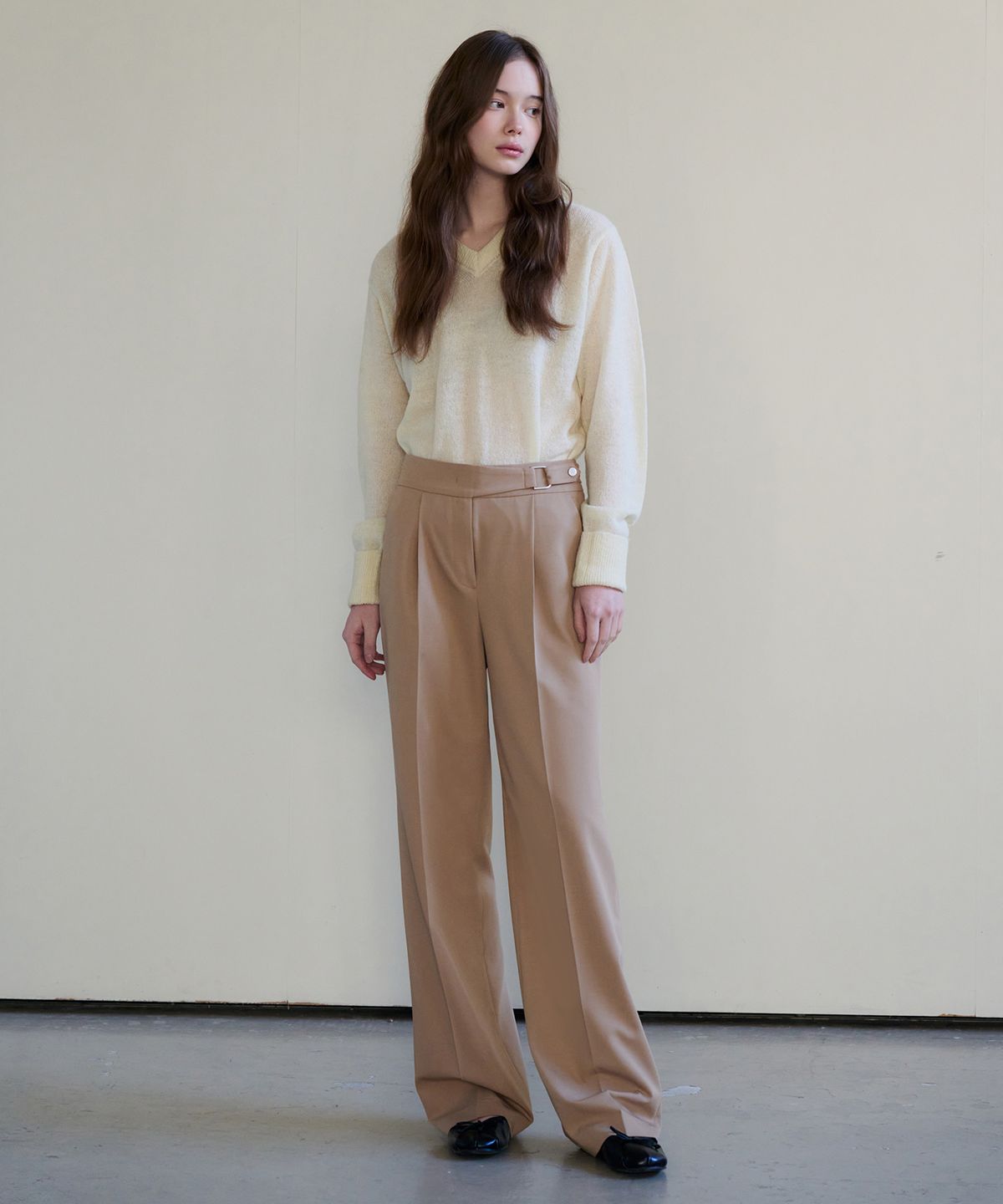 드로우핏 우먼(DRAWFIT WOMEN) 모헤어 브이넥 시어 니트 [CREAM]