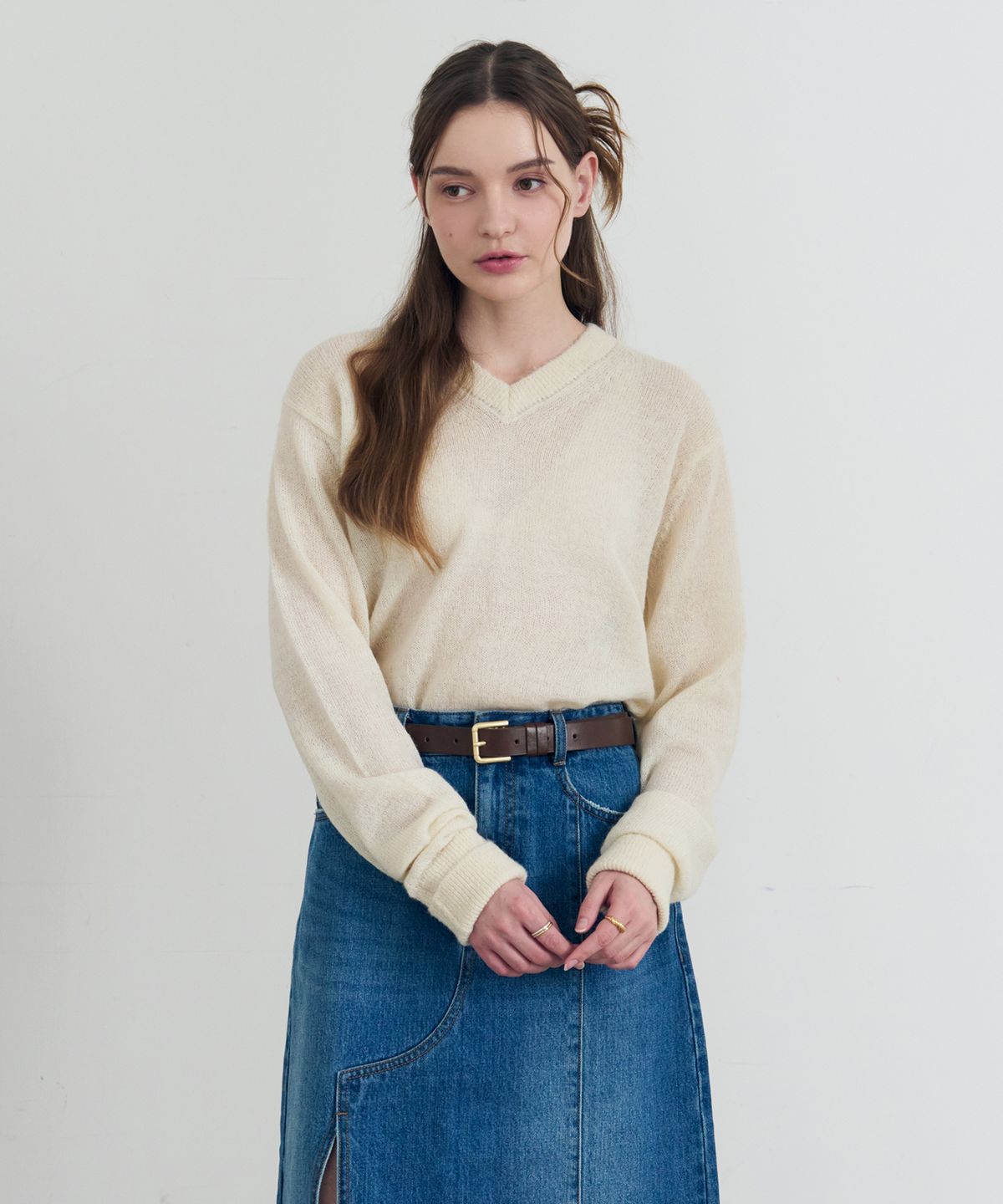 드로우핏 우먼(DRAWFIT WOMEN) 모헤어 브이넥 시어 니트 [CREAM]