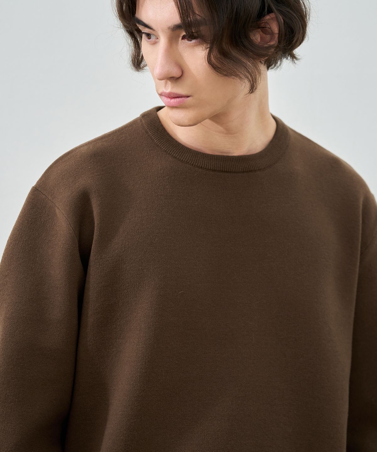 드로우핏(DRAW FIT) 소프트 에센셜 라운드 니트 [BROWN]