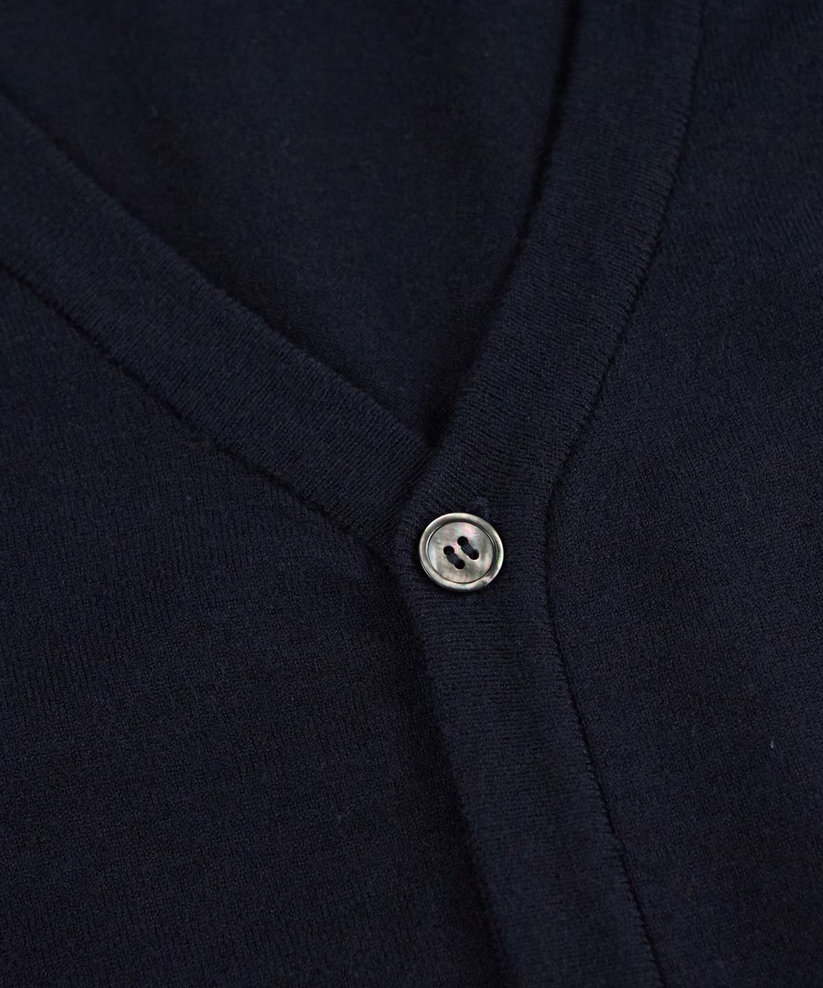 드로우핏(DRAW FIT) 소프트 PBT 님블 브이넥 가디건 [NAVY]