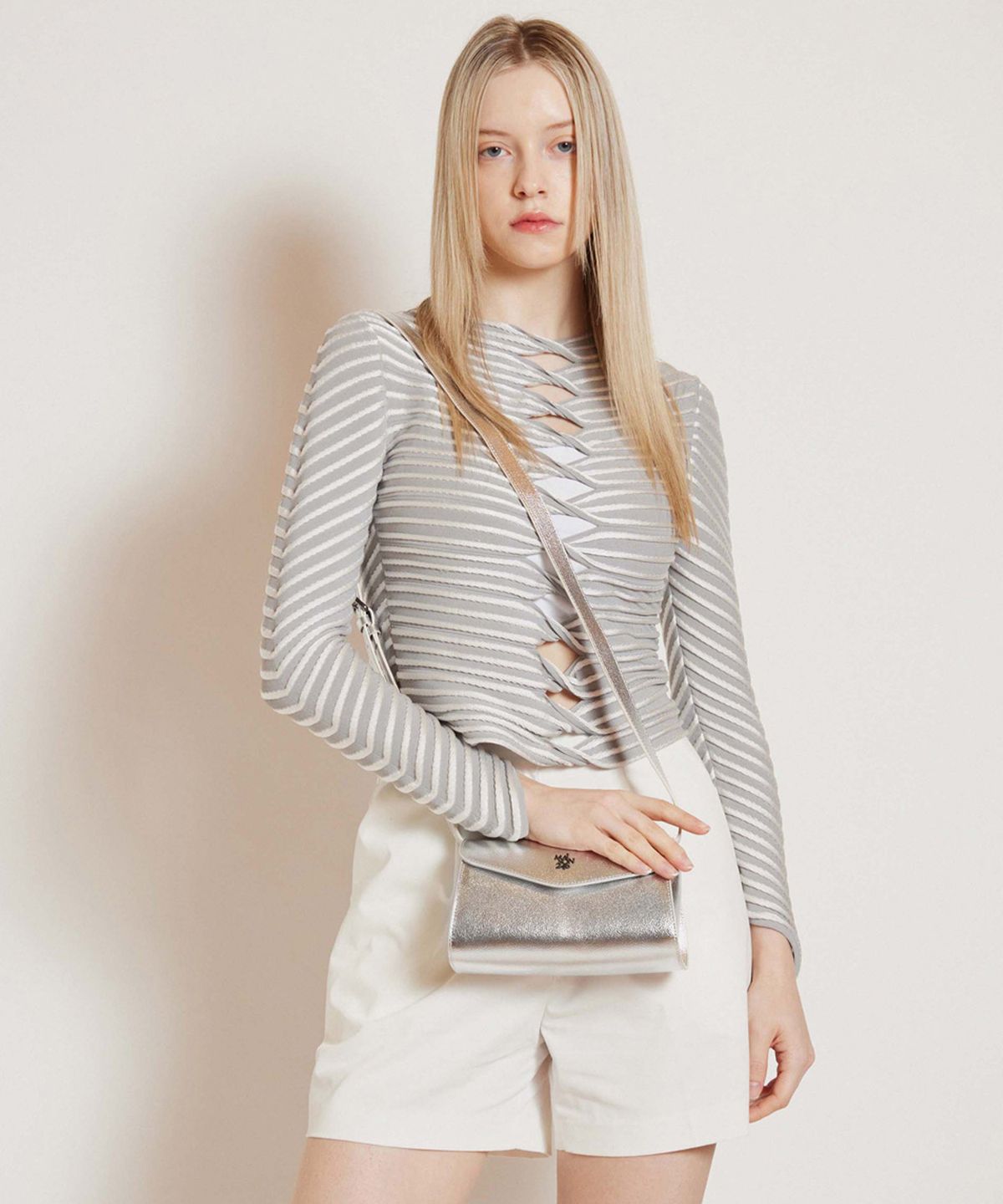 메종246(MAISON246) OVE MINI BAG-SILVER