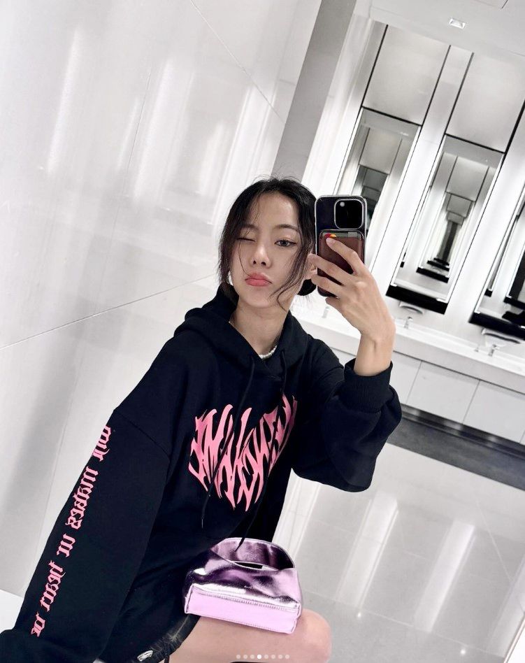 パーカー・フーディ [BORN CHAMPS] HEART TRIBAL LOGO HOODIE B24ST01 6 COLORS MUSINSA | BORN CHAMPS [6 Colors] Heart Tribal Logo Hooded T