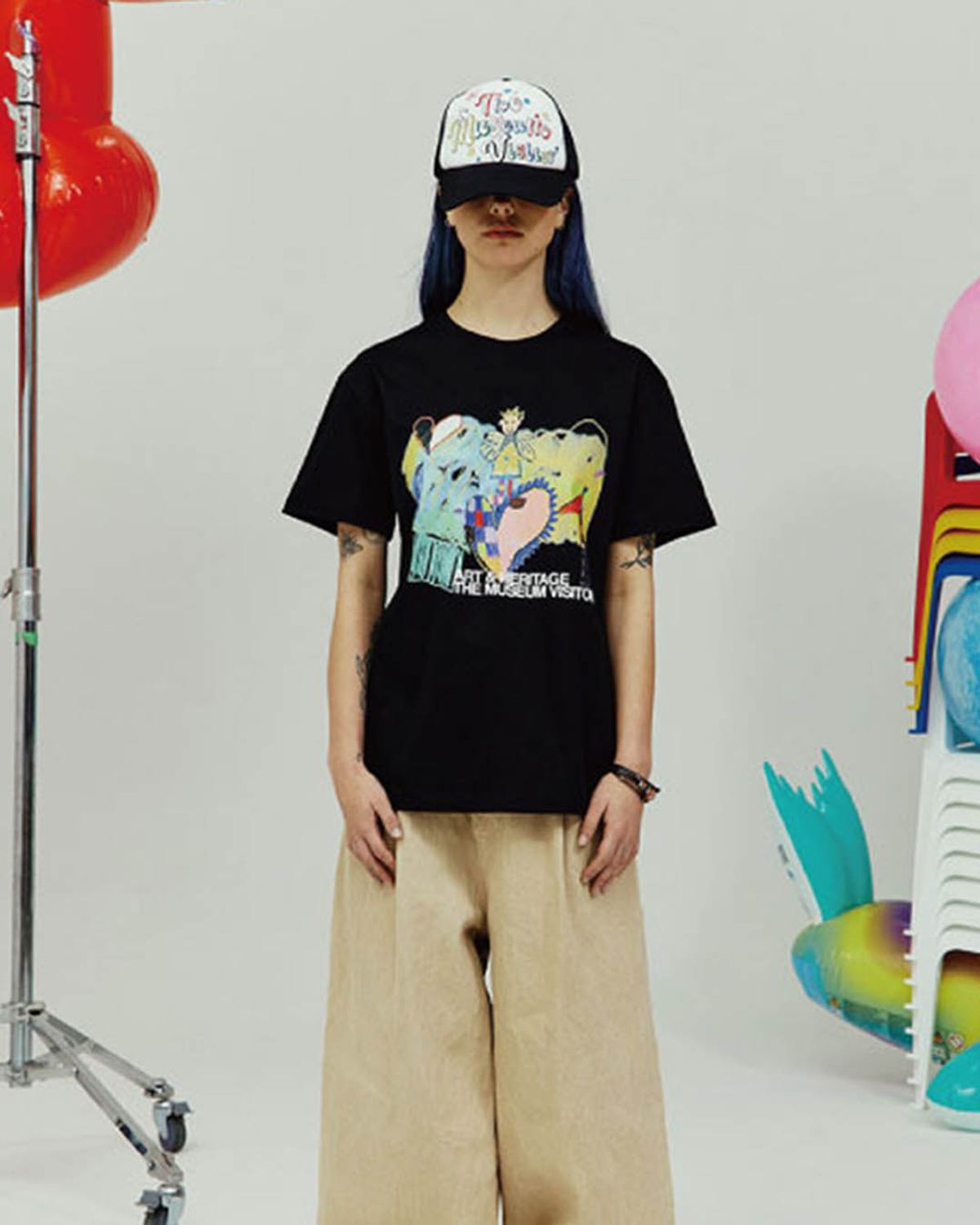 더뮤지엄비지터(THEMUSEUMVISITOR) PARTY LOGO MESH CAP (BLACK)