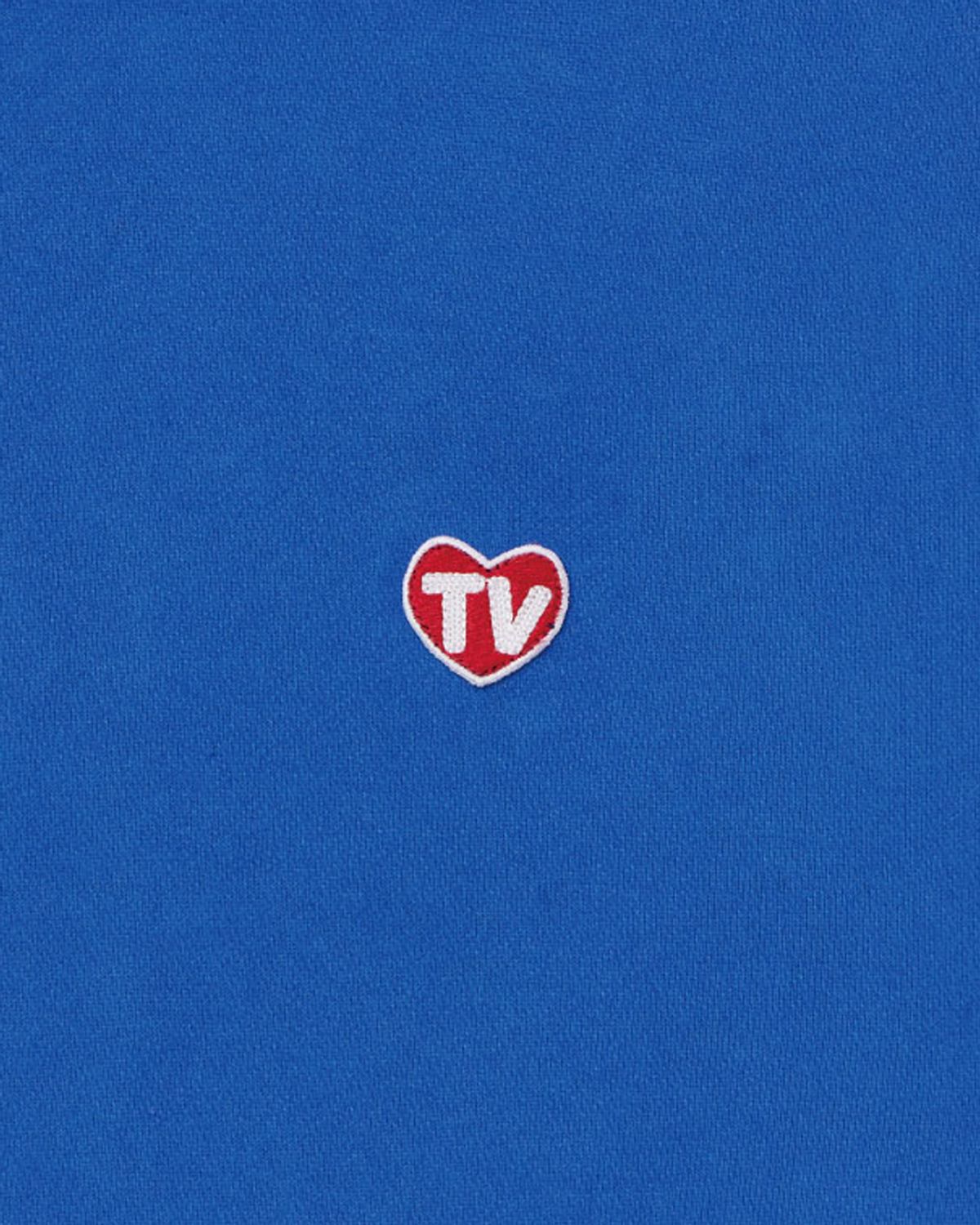 더뮤지엄비지터(THEMUSEUMVISITOR) TV HEART LOGO HOODY (BLUE)