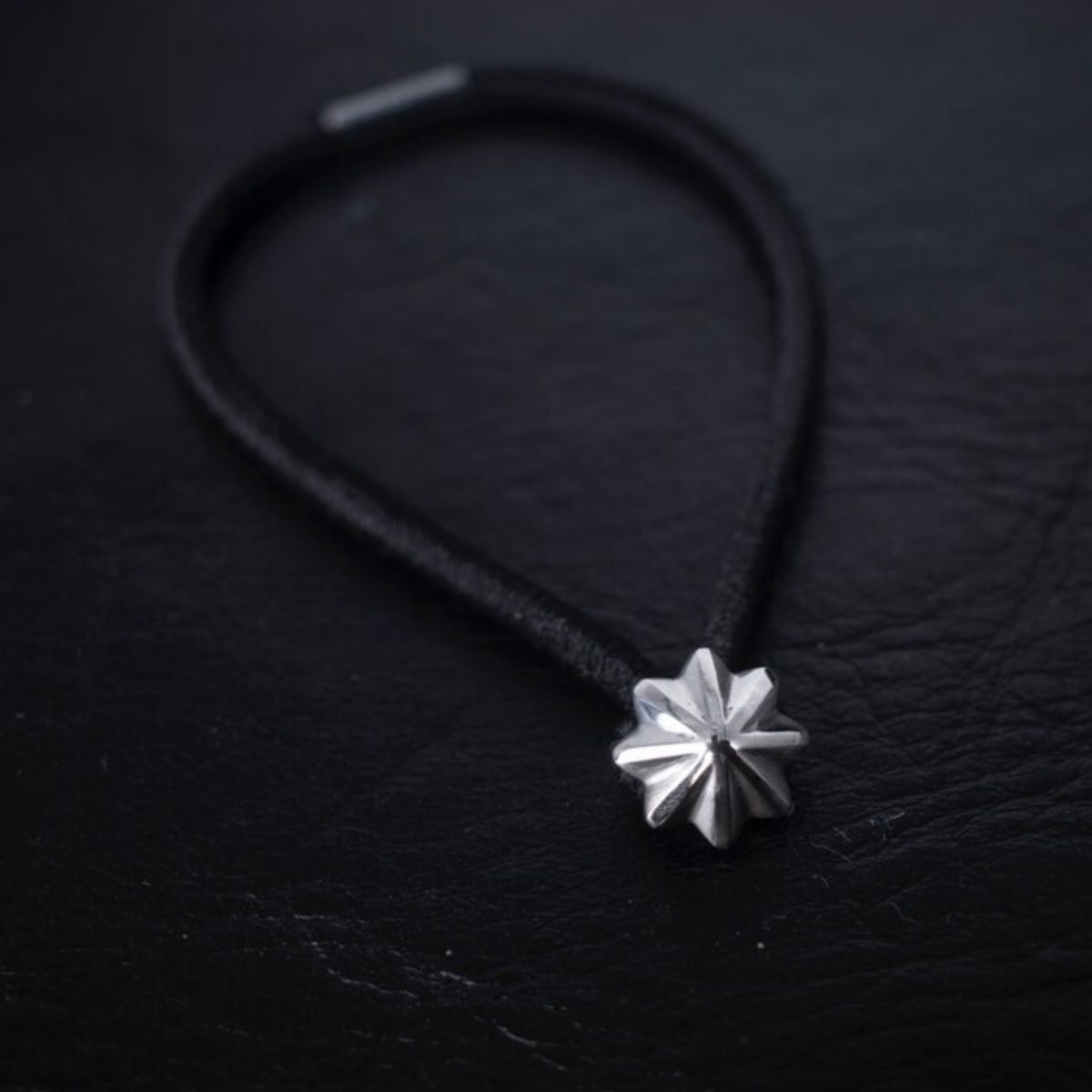 조실버(JOSILVER) 10mm 콘쵸 머리끈(Silver)