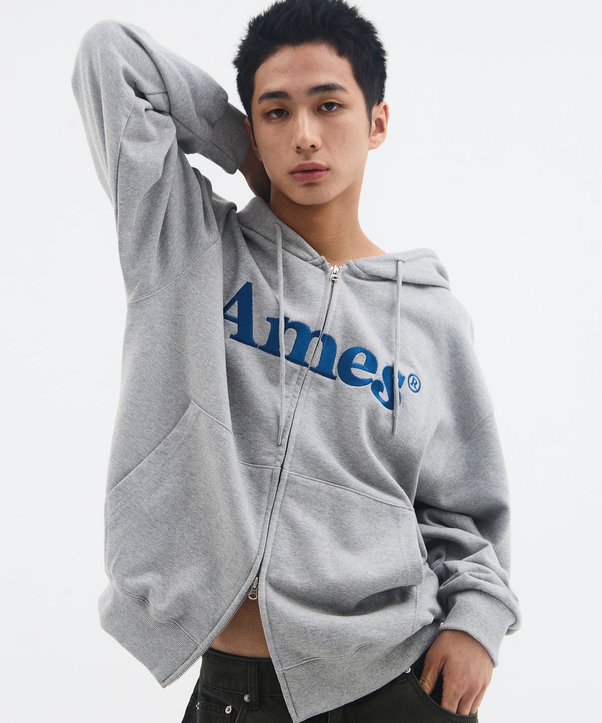 아메스 월드와이드(AMES-WORLDWIDE) BASIC LOGO HOODIE ZIP UP GREY