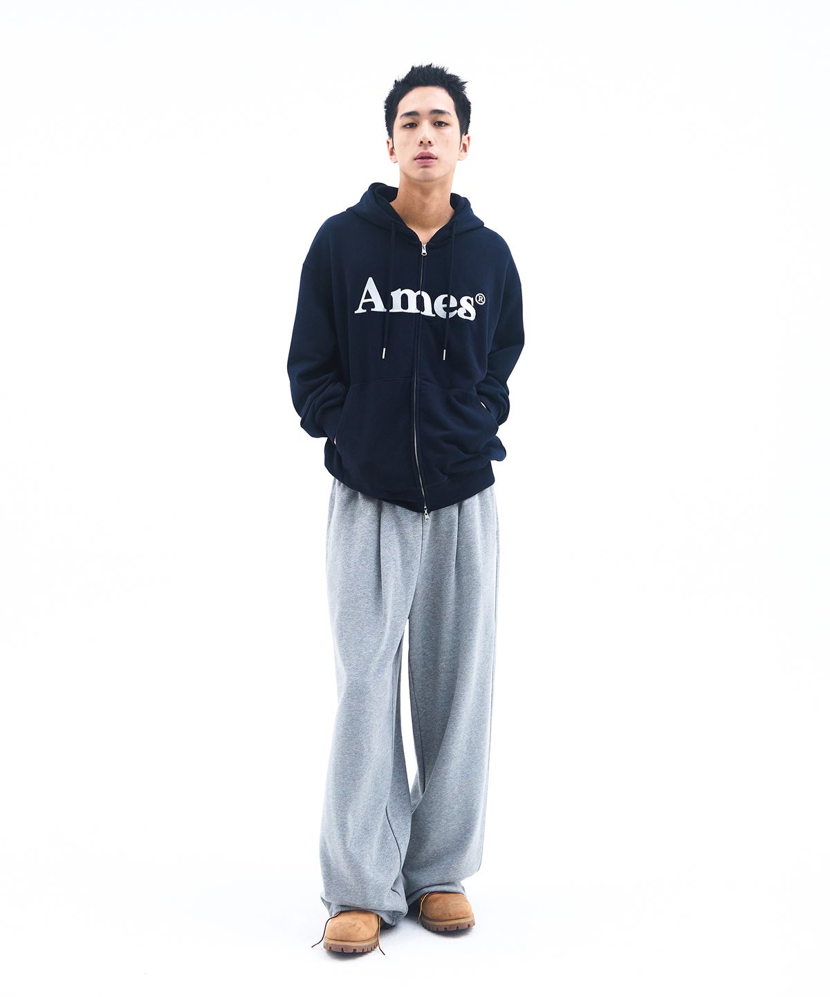 아메스 월드와이드(AMES-WORLDWIDE) BASIC LOGO HOODIE ZIP UP NAVY