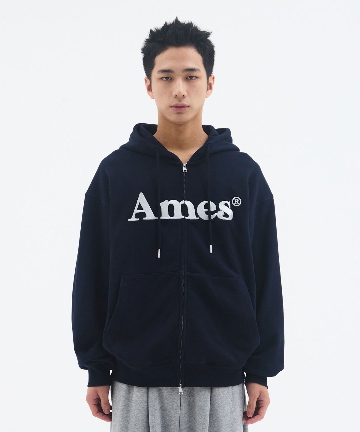 아메스 월드와이드(AMES-WORLDWIDE) BASIC LOGO HOODIE ZIP UP NAVY