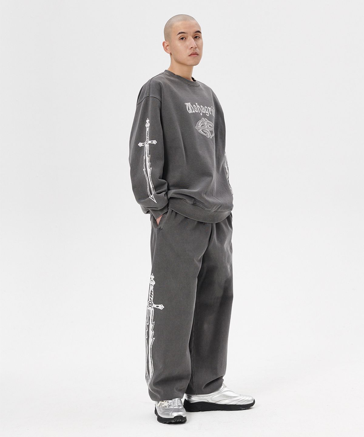 마하그리드(MAHAGRID) DAGGER PIGMENT SWEATPANT CHARCOAL(MG2ESMPA02A)