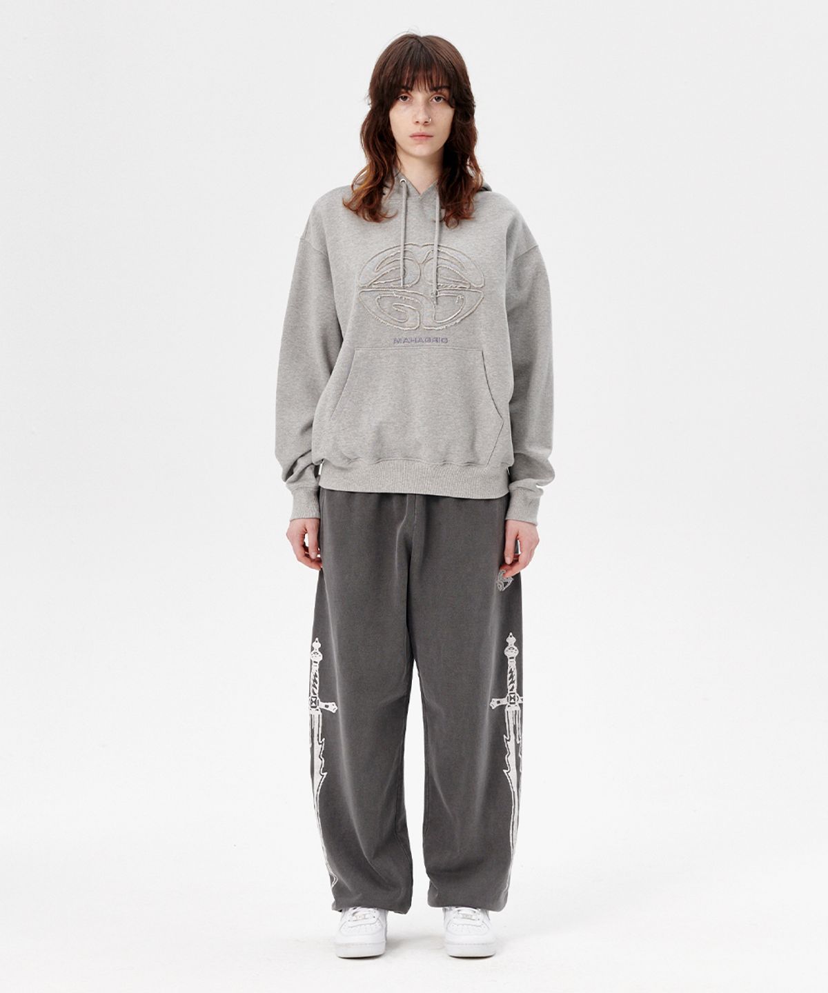 마하그리드(MAHAGRID) DAGGER PIGMENT SWEATPANT CHARCOAL(MG2ESMPA02A)
