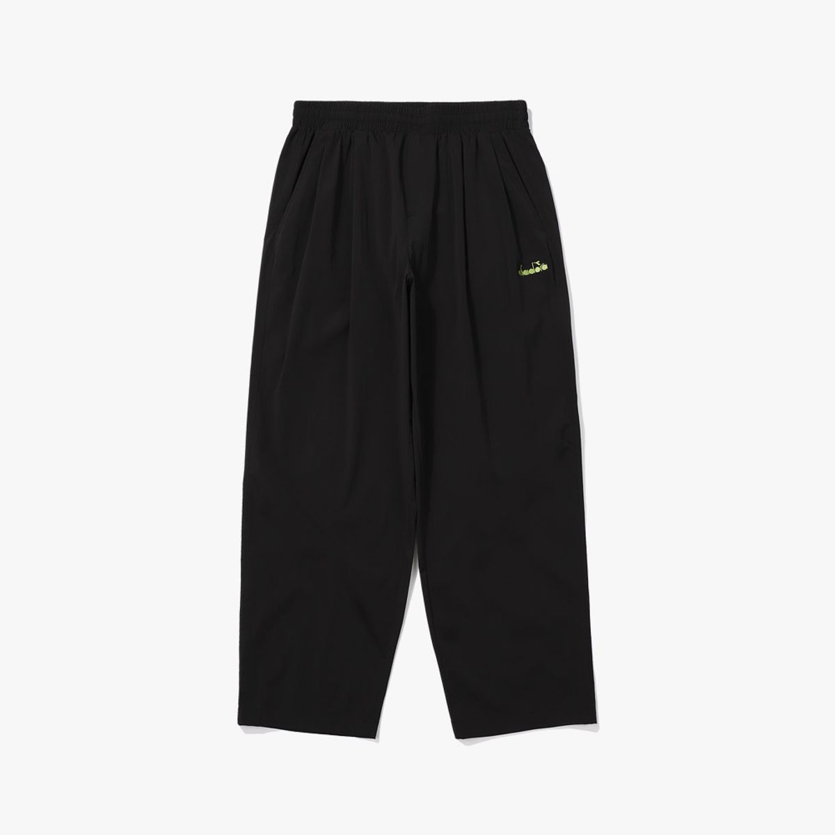 디아도라(diadora) 컴피 테이퍼드 팬츠 BLACK