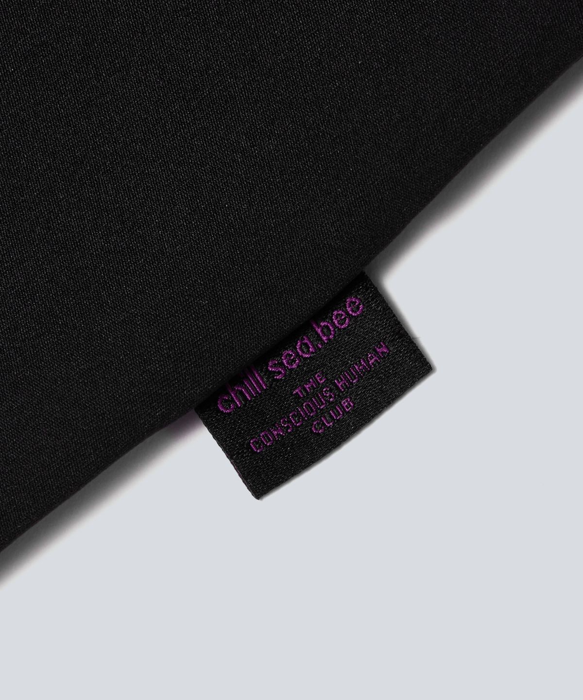칠씨비(CHILLSEABEE) [MONER]Short sleeve mock neck top .