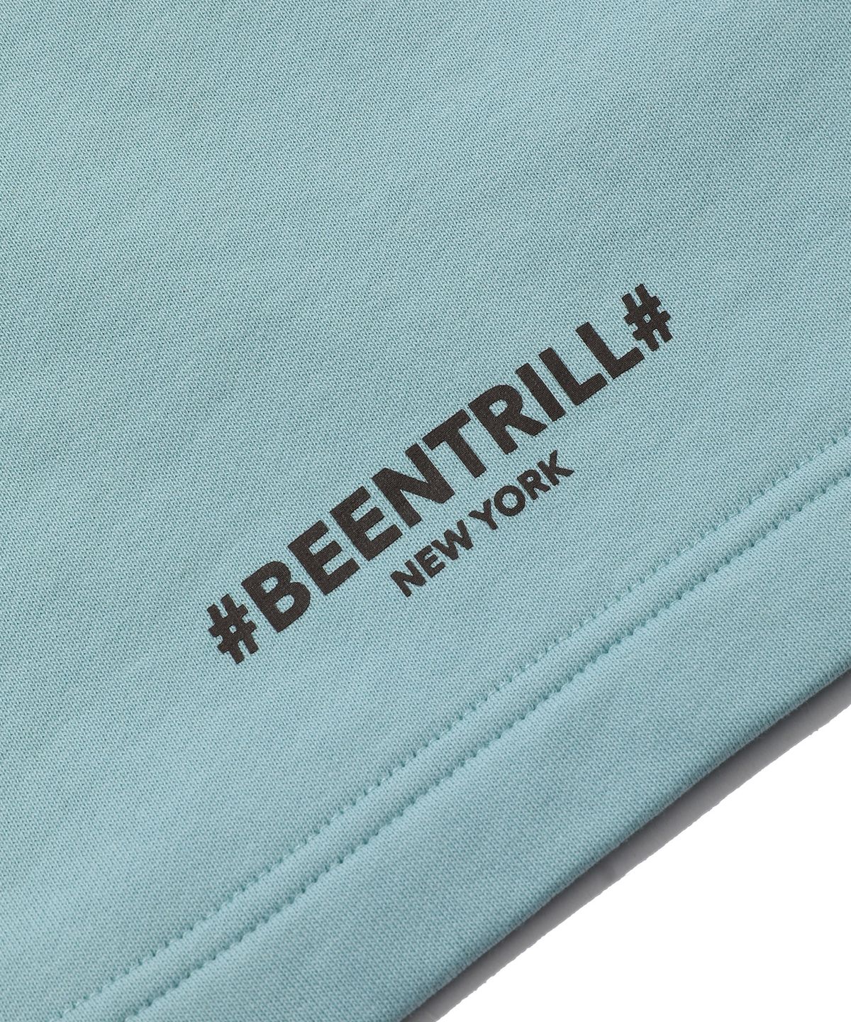빈트릴 뉴욕(BEENTRILL NEWYORK) 클래식 해시태그 컴포트핏 쇼츠(터콰이즈)