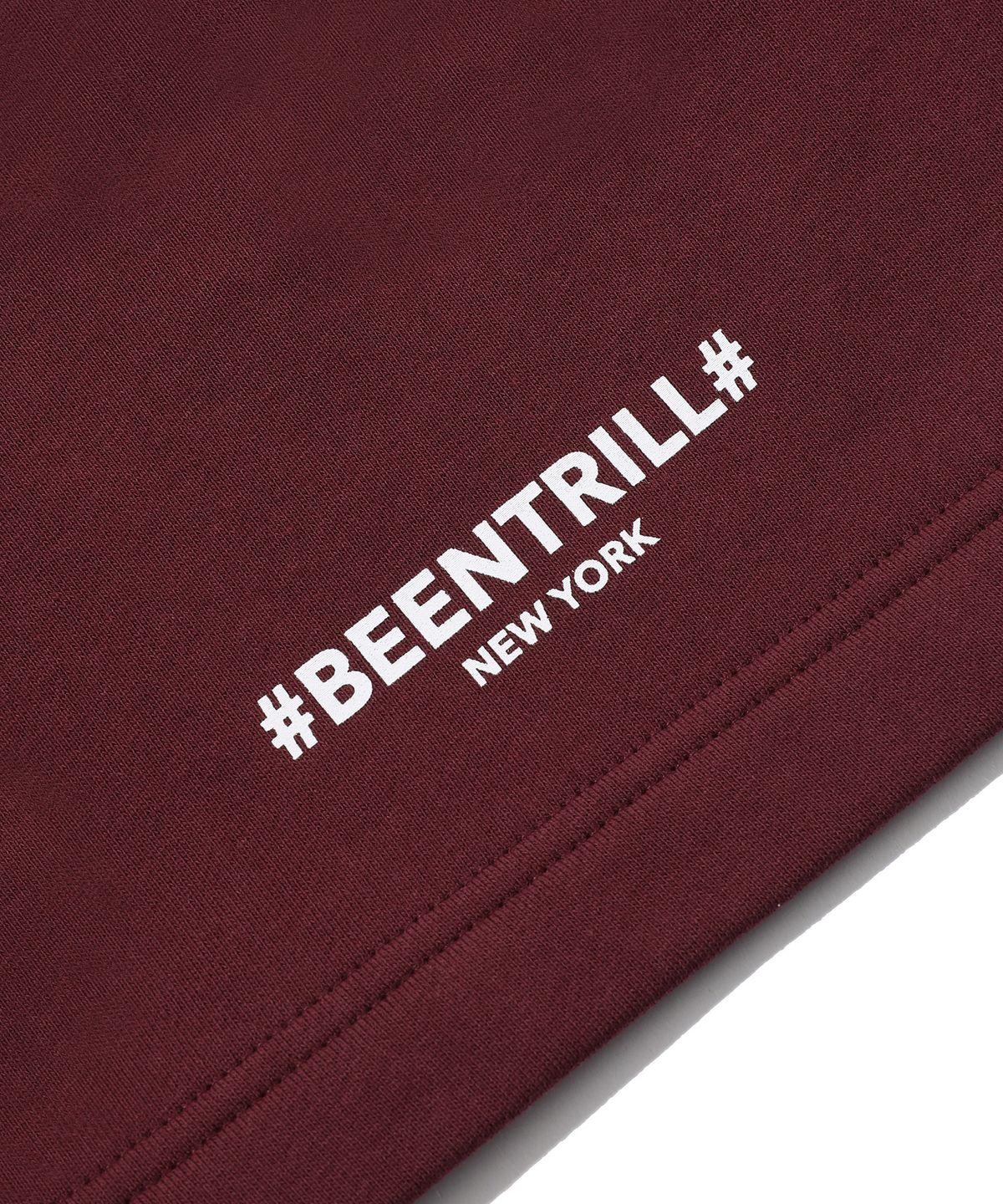 빈트릴 뉴욕(BEENTRILL NEWYORK) 클래식 해시태그 컴포트핏 쇼츠(베리)