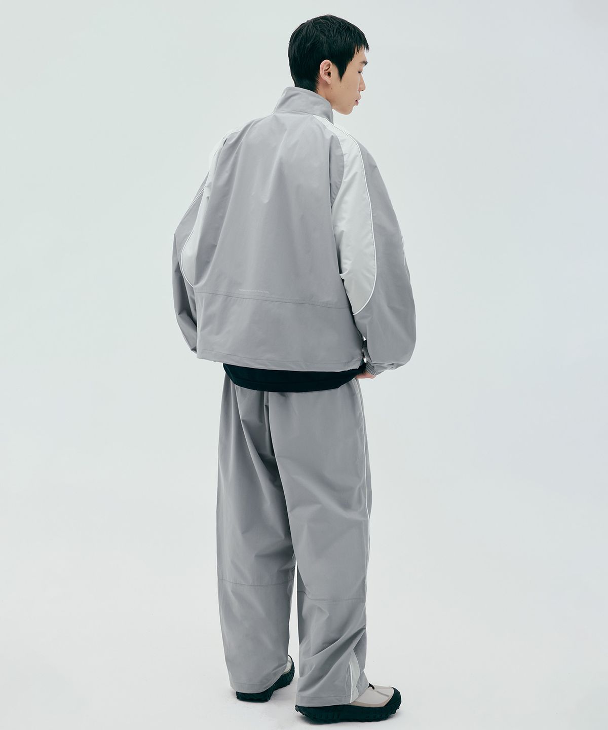 코드그라피(CGP) 배색 테크 숏 자켓_그레이BES 셋업