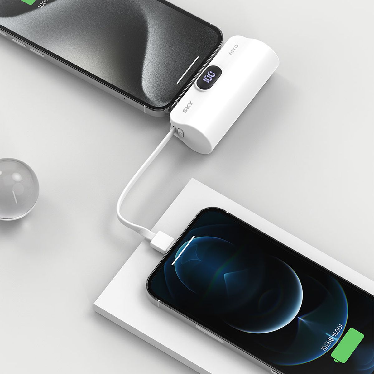 스카이(SKY) 2in1 LED 도킹형 미니 보조배터리 5000mAh [빌트인 C타입/8핀] X13
