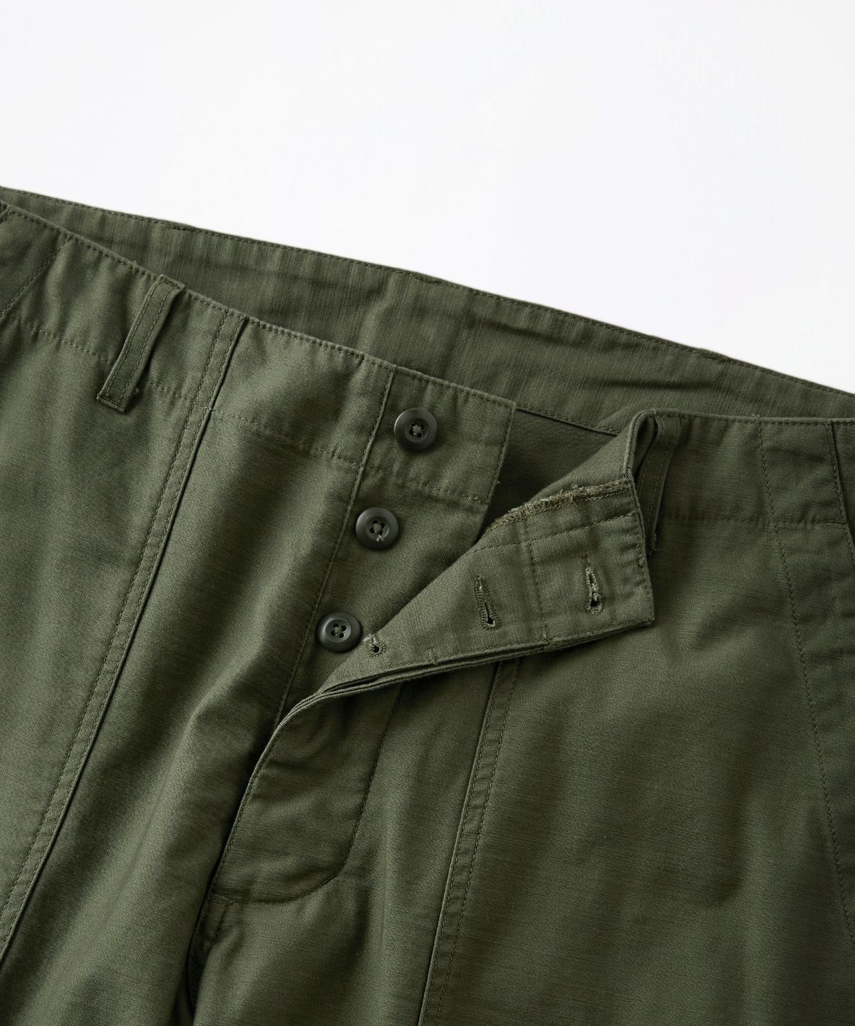 아웃스탠딩(OUTSTANDING) BACK SATIN FATIGUE PANTS (ORIGINAL FIT)_OLIVE GREEN